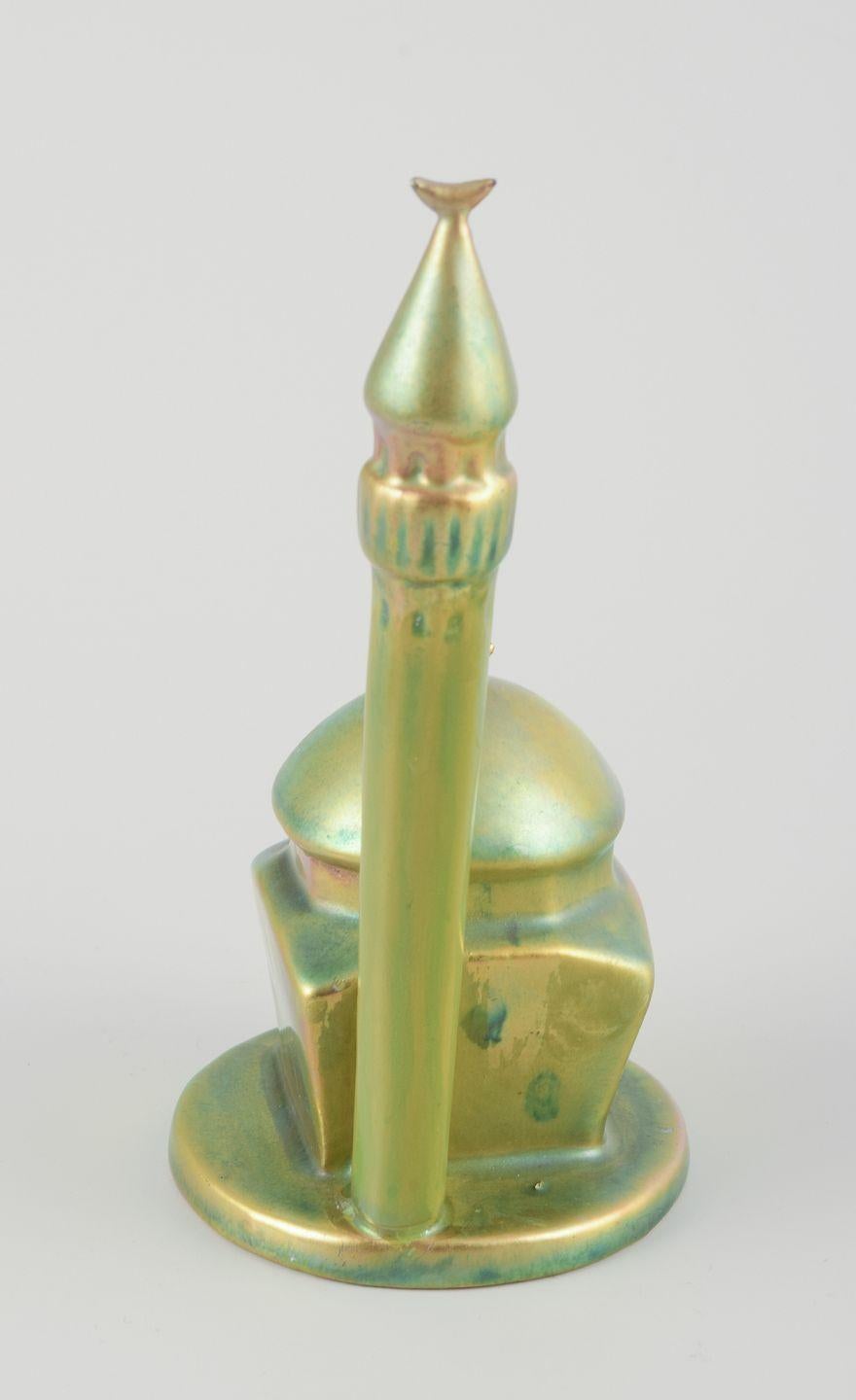 Zsolnay, Hungary. Ceramic sculpture in the shape of a minaret. Eosin glaze In Excellent Condition For Sale In København, Copenhagen