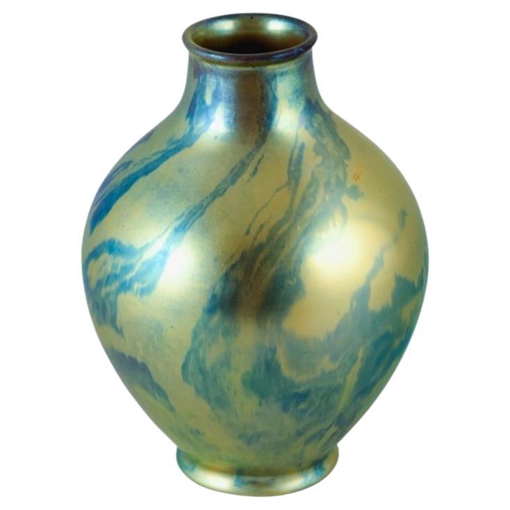 Zsolnay, Large Ceramic Vase with Beautiful Eosin Glaze, Mid-20th Century For Sale