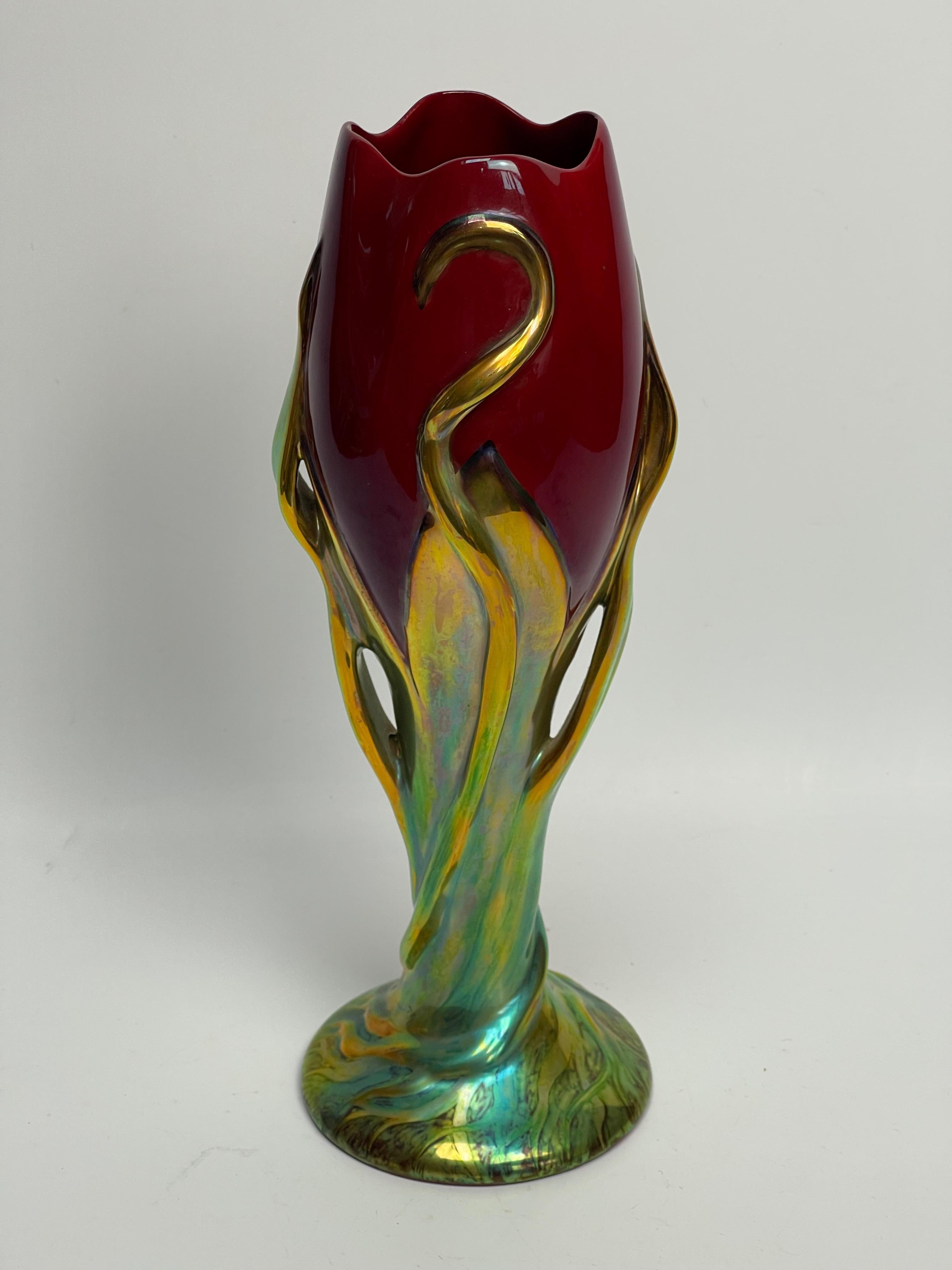 Zsolnay Pecs Jugendstil Eosin Metallic-Vase, Eosin (Art nouveau) im Angebot