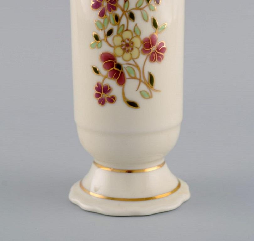 20th Century Zsolnay Vase in Cream-Colored Porcelain with Hand-Painted Flowers For Sale
