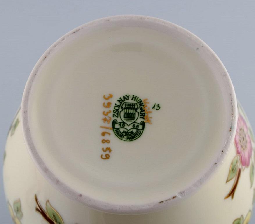 Zsolnay Vase in Cream-Coloured Porcelain with Hand-Painted Flowers For Sale 2