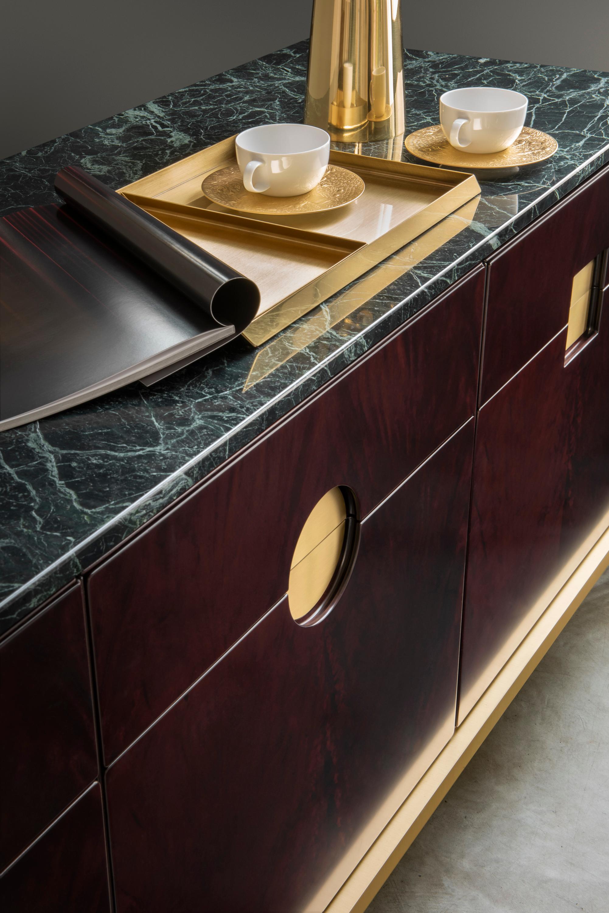 Zuan Dining Cabinet with Satin Brass Legs & Calacatta Marble by Paolo Rizzatto For Sale 2