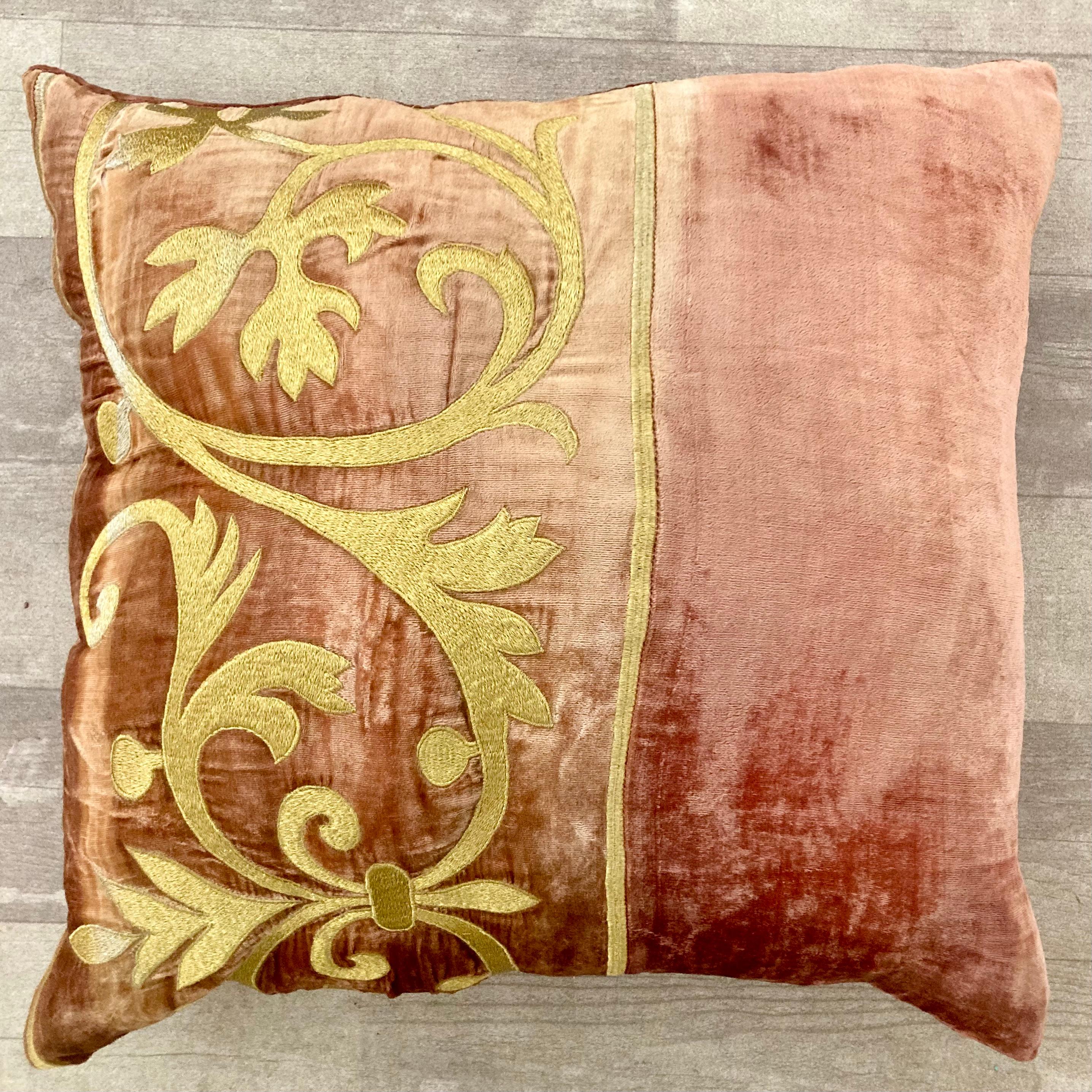 French Zuber gold embroidery on aged red velvet down filled. Add some classic French luxury to your home! We have 6 available in the gorgeous vintage textile, so collect all of them. They are a generous size at 22” square, too.