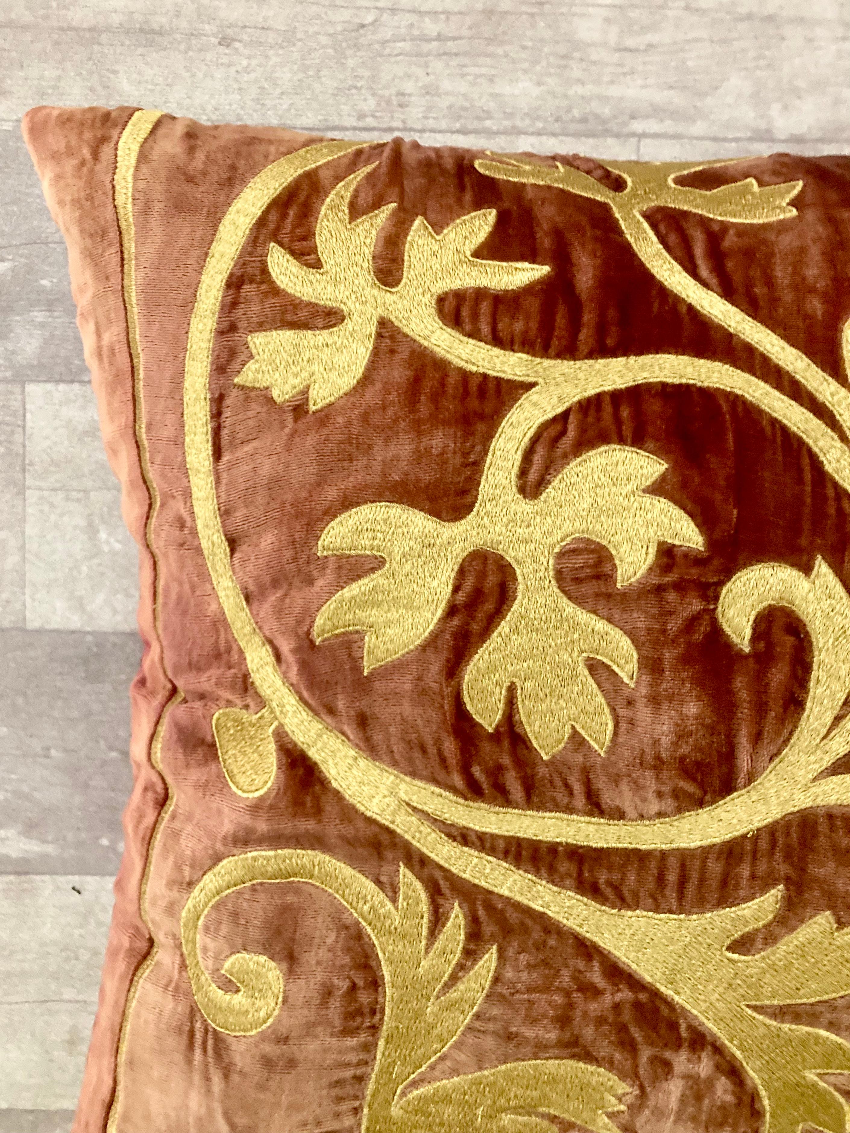 French Provincial Zuber Gold Embroidery on Aged Red Velvet Down Pillow #4 For Sale