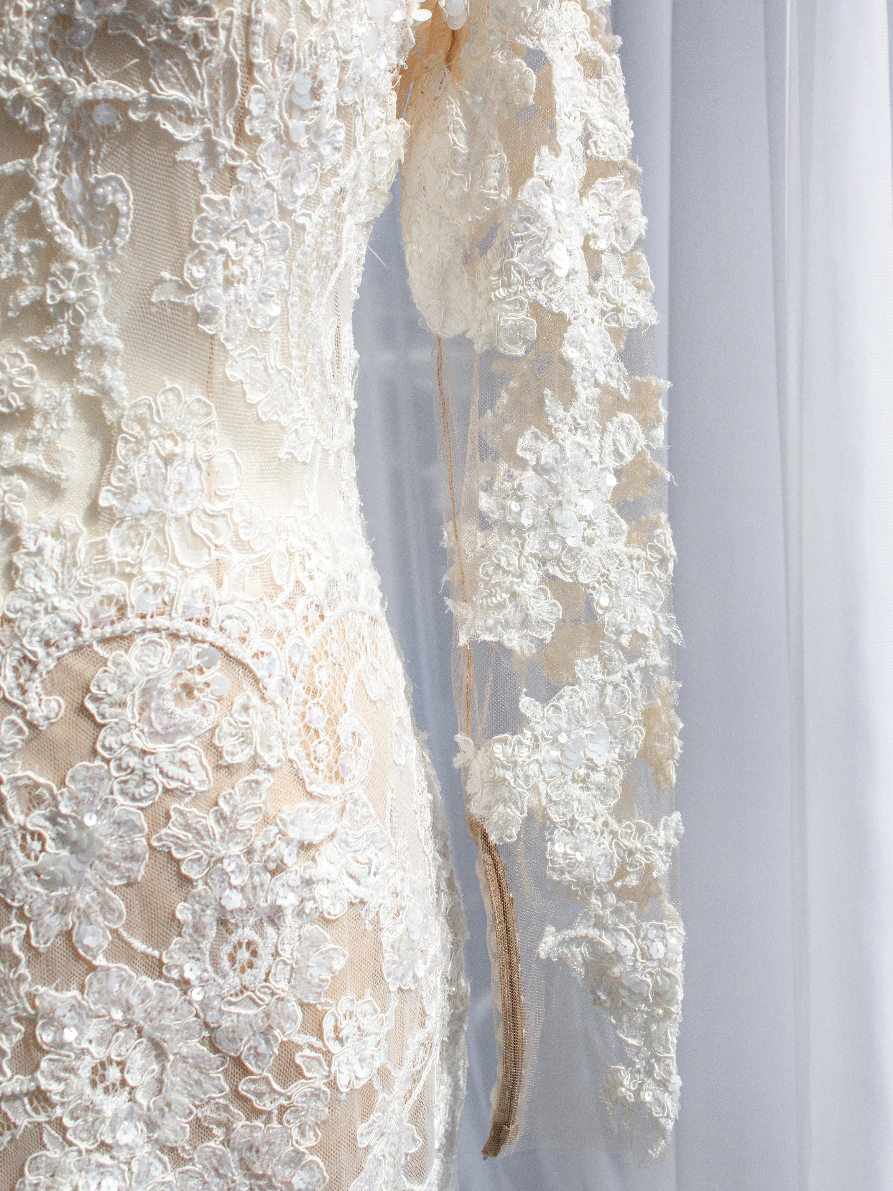 Zuhair Murad Bridal S/S 2016 Patricia White Lace Embellished Wedding Gown Dress For Sale 6