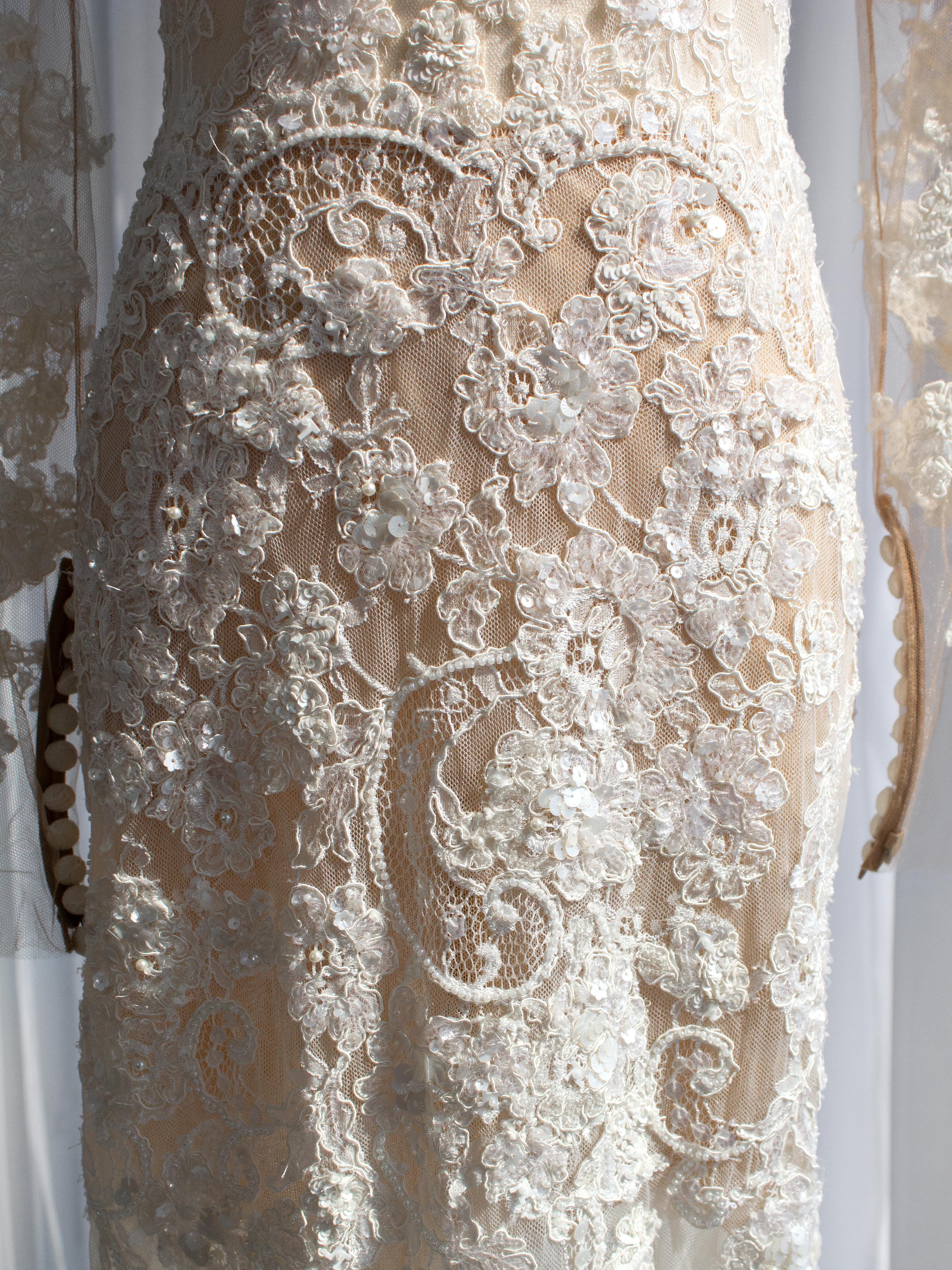 Zuhair Murad Bridal S/S 2016 Patricia White Lace Embellished Wedding Gown Dress For Sale 8