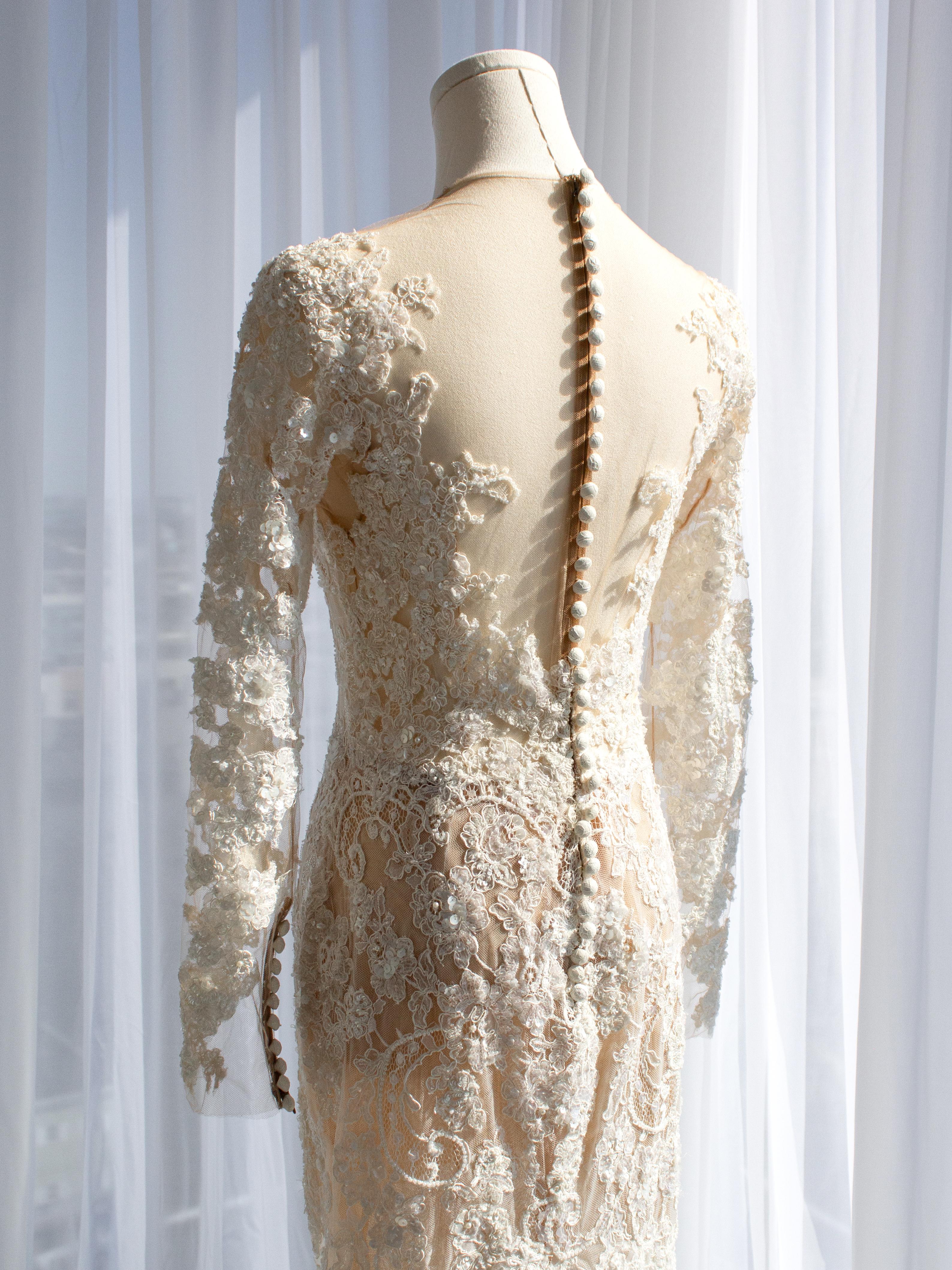 Zuhair Murad Bridal S/S 2016 Patricia White Lace Embellished Wedding Gown Dress For Sale 11
