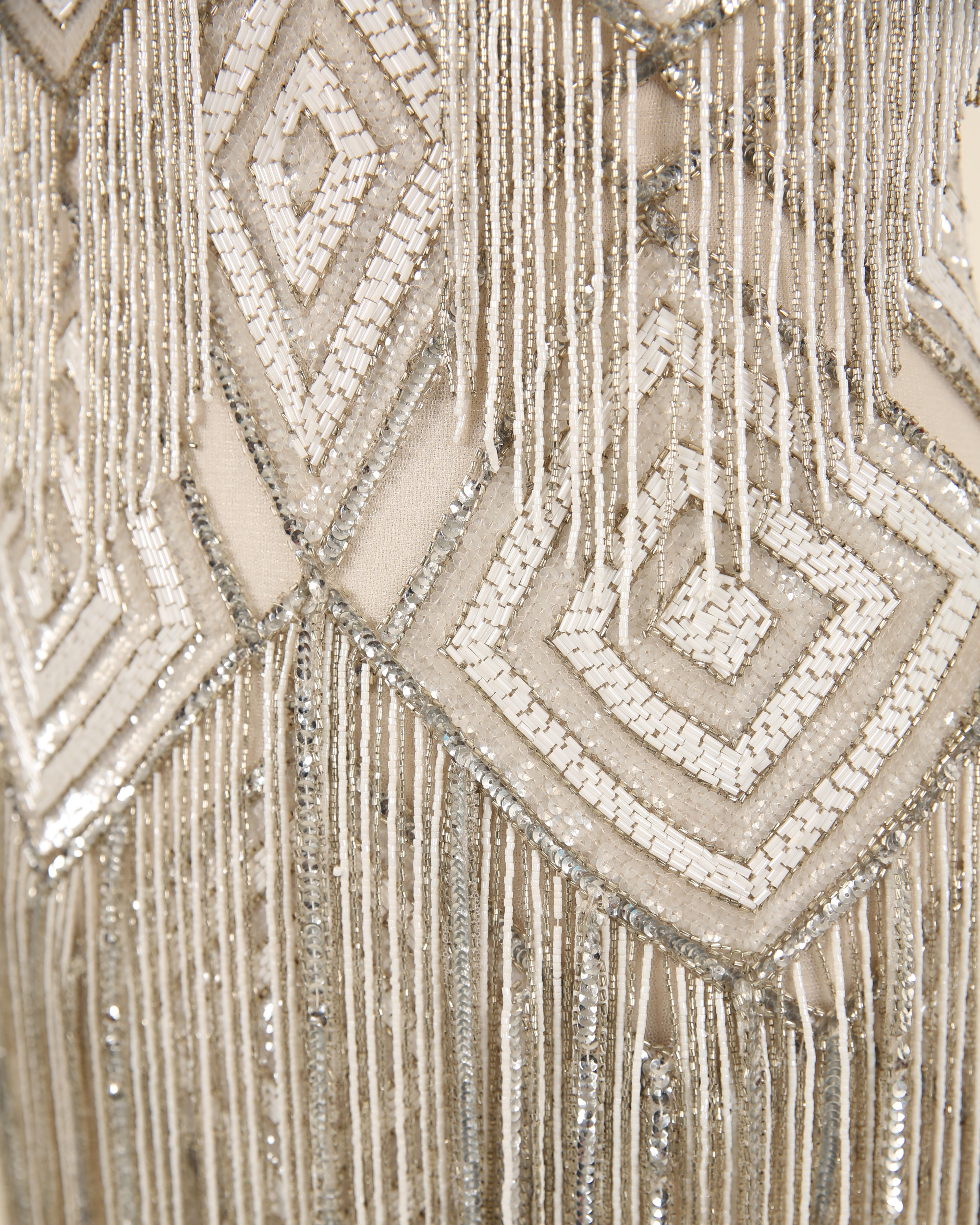 Zuhair Murad Couture mini robe de mariée dos nu à sequins perlés blancs argentés en vente 11