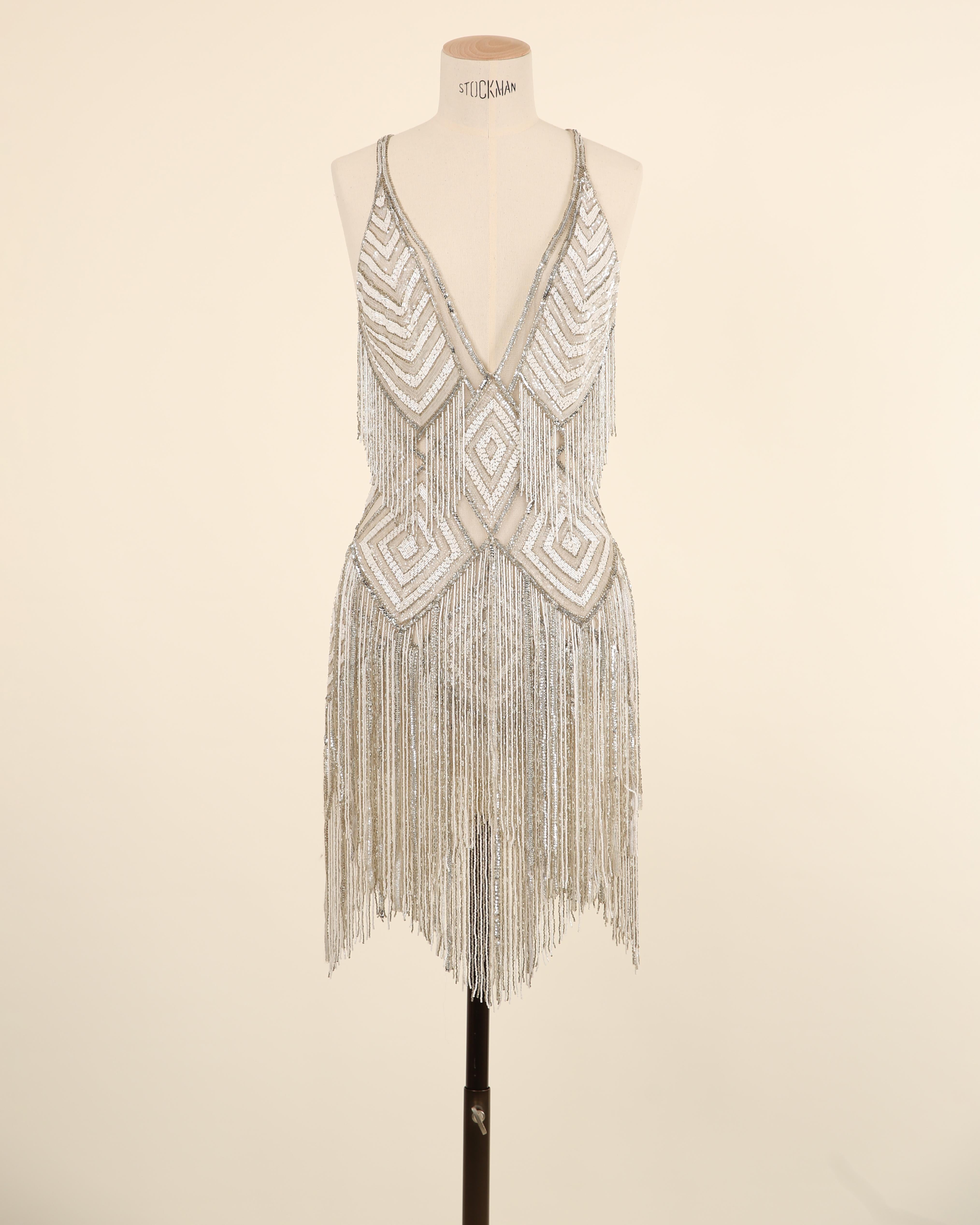 Zuhair Murad Couture mini vestido de novia sin espalda de lentejuelas blanco, plateado y dorado con cuentas Beige en venta