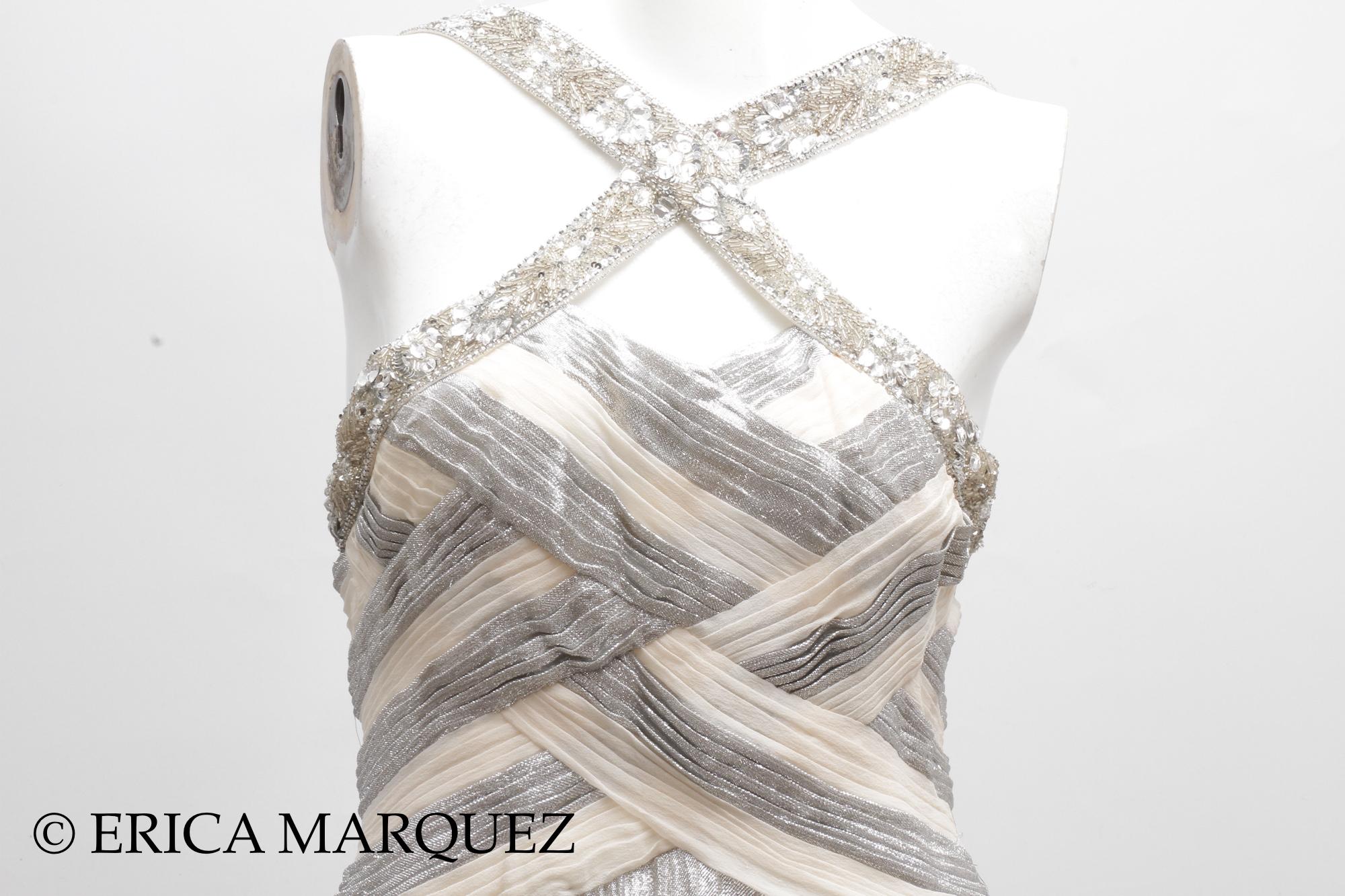 Zuhair Murad, Abito Chevron metallizzato argento con corpetto intrecciato e cinturino con strass in vendita 8