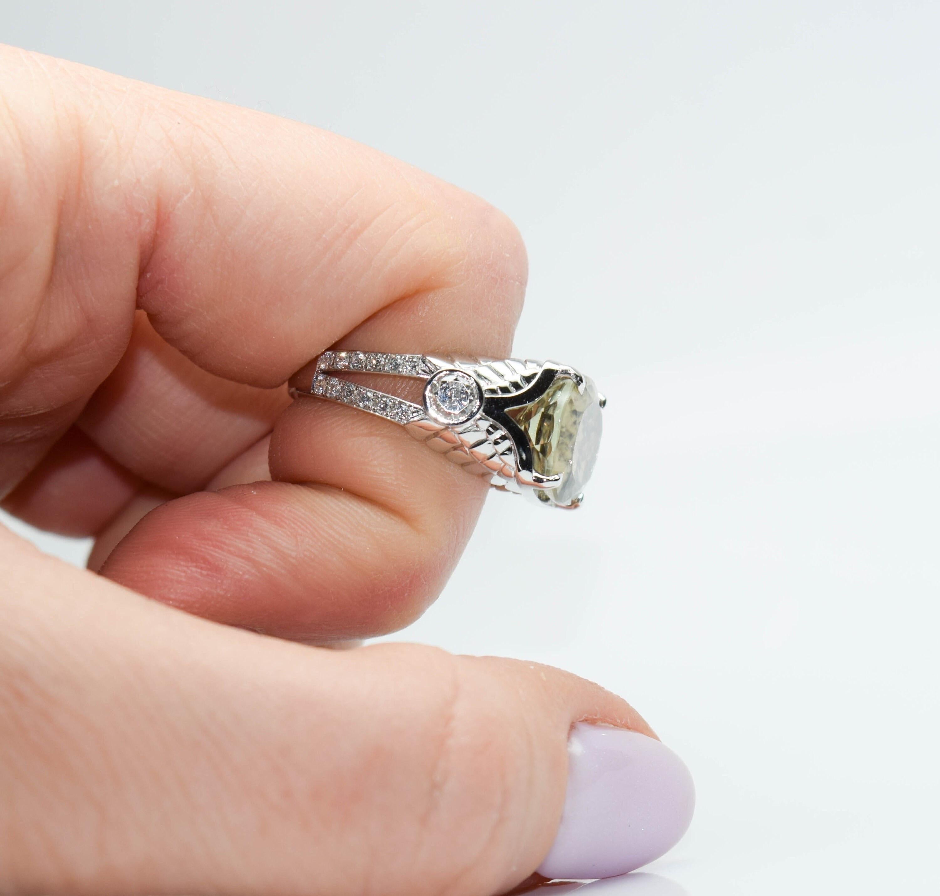 Zultanite Diamond ring 18KT white gold Eagle Hand Engraved Ring Diaspore Sultani For Sale 1