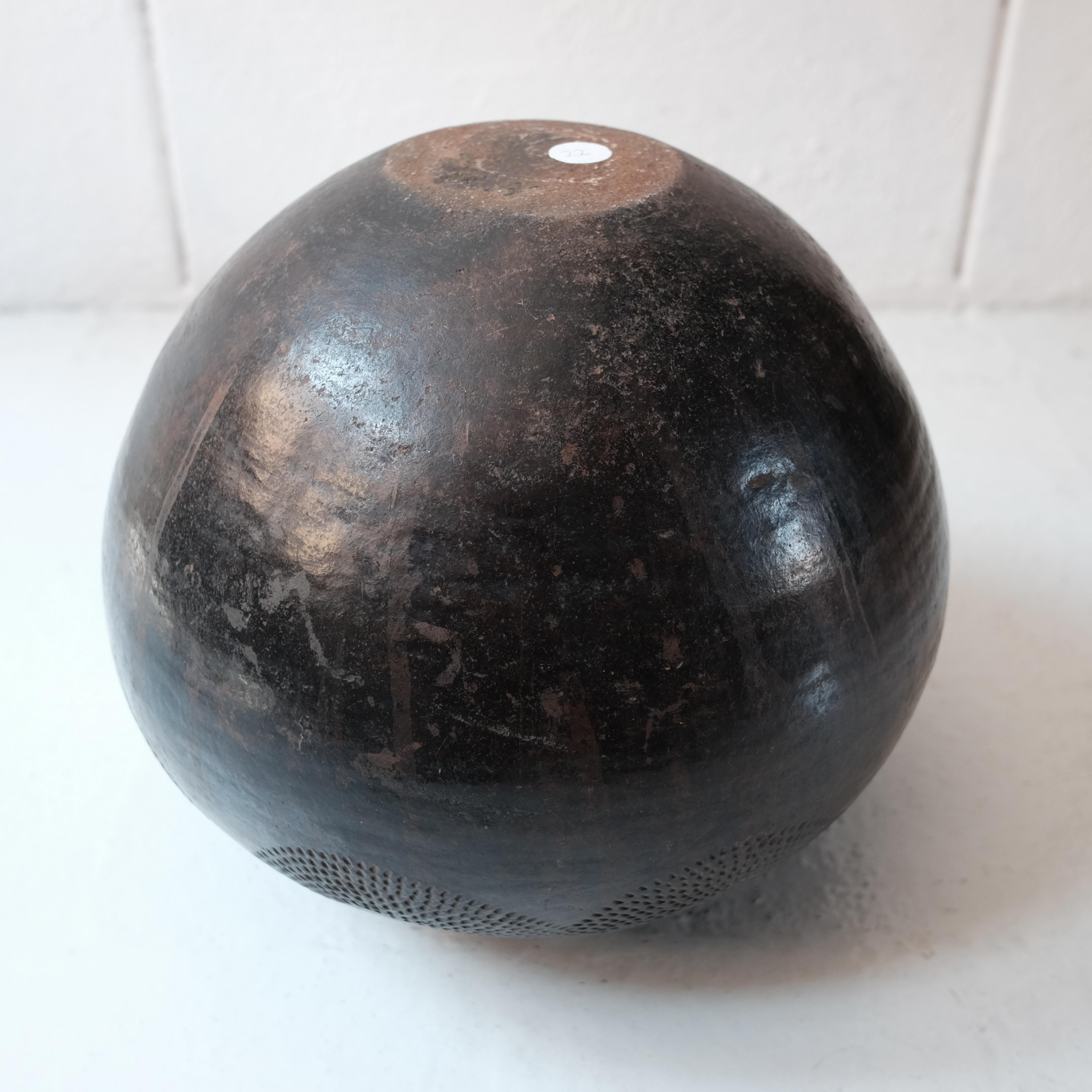 Zulu Ceremonial Beer Pot from South Africa 2