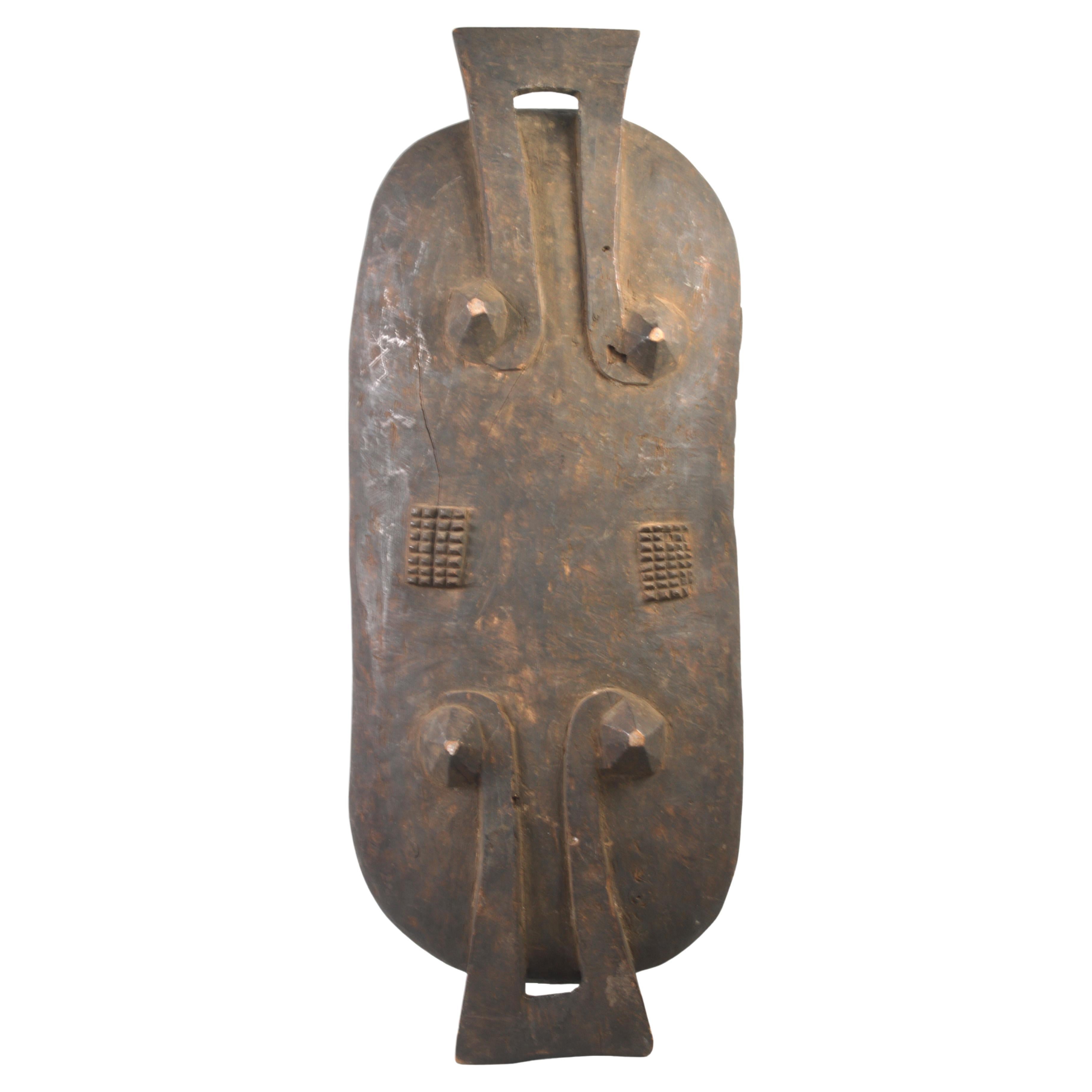 Zulu Ugqoko Platter with Carved Handles For Sale