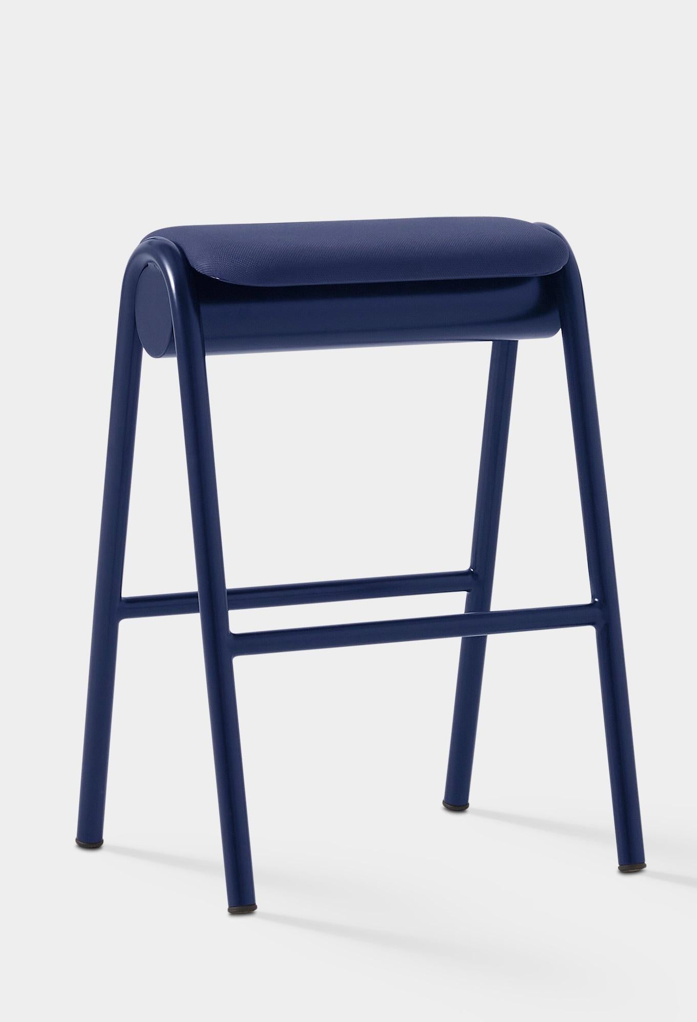 ZUM Low Bar Stool by Pepe Albargues
Designed By Carlos Jiménez. 
Dimensions: D 45 x W 49 x D 69 cm.
Materials: Aluminum, foam, plywood and upholstery.

Curved plywood seat. Aluminum structure lacquered any RAL color. Foam CMHR (high resilience and