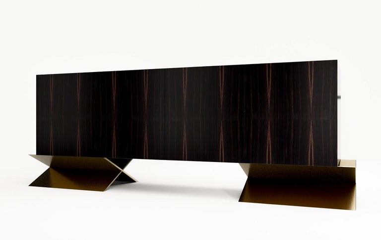 This beautifully designed luxury credenza utilizes a clean modern aesthetic and distinctive base to separate itself from the ordinary. Ortiz Milano’s creative director Susan Hornbeak Ortiz has created a masterpiece from her new Ortiz Milano brand