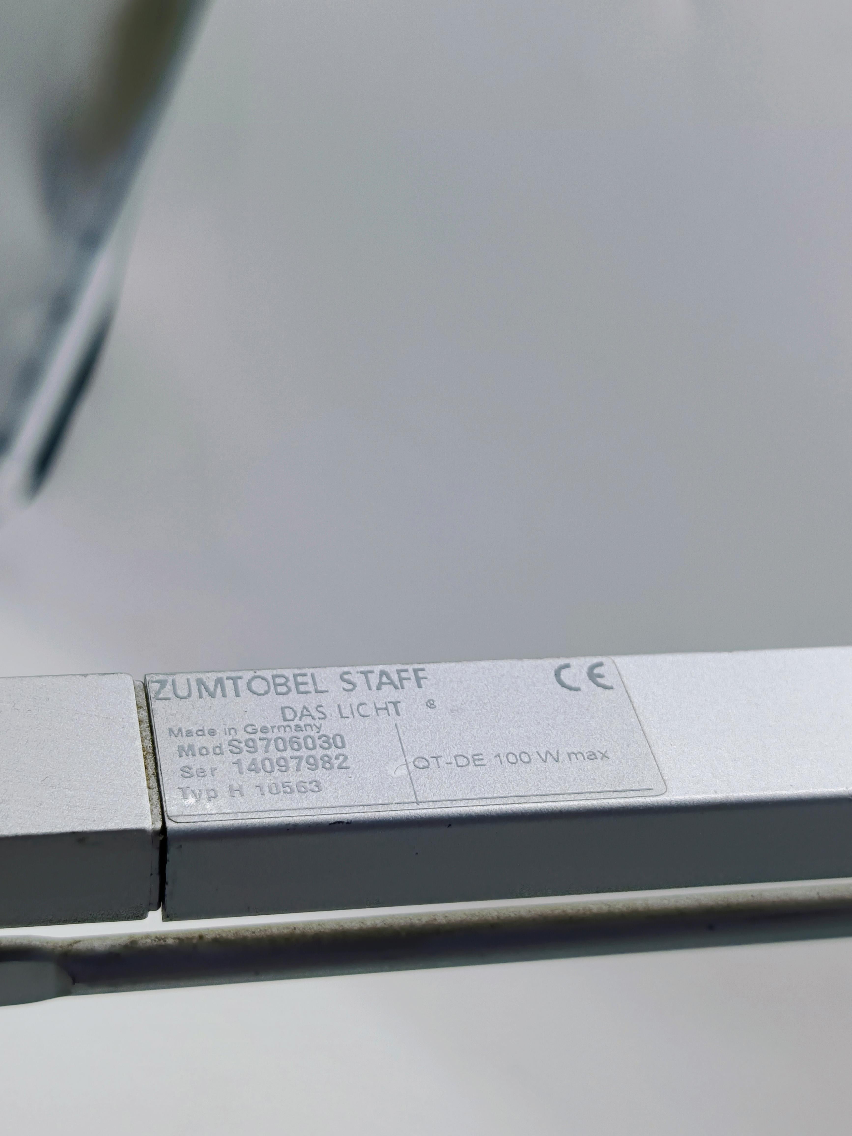 Zumtobel Staff Lámpara de Mesa Mod. S9706030 , Alemania Años 70 Metal en venta