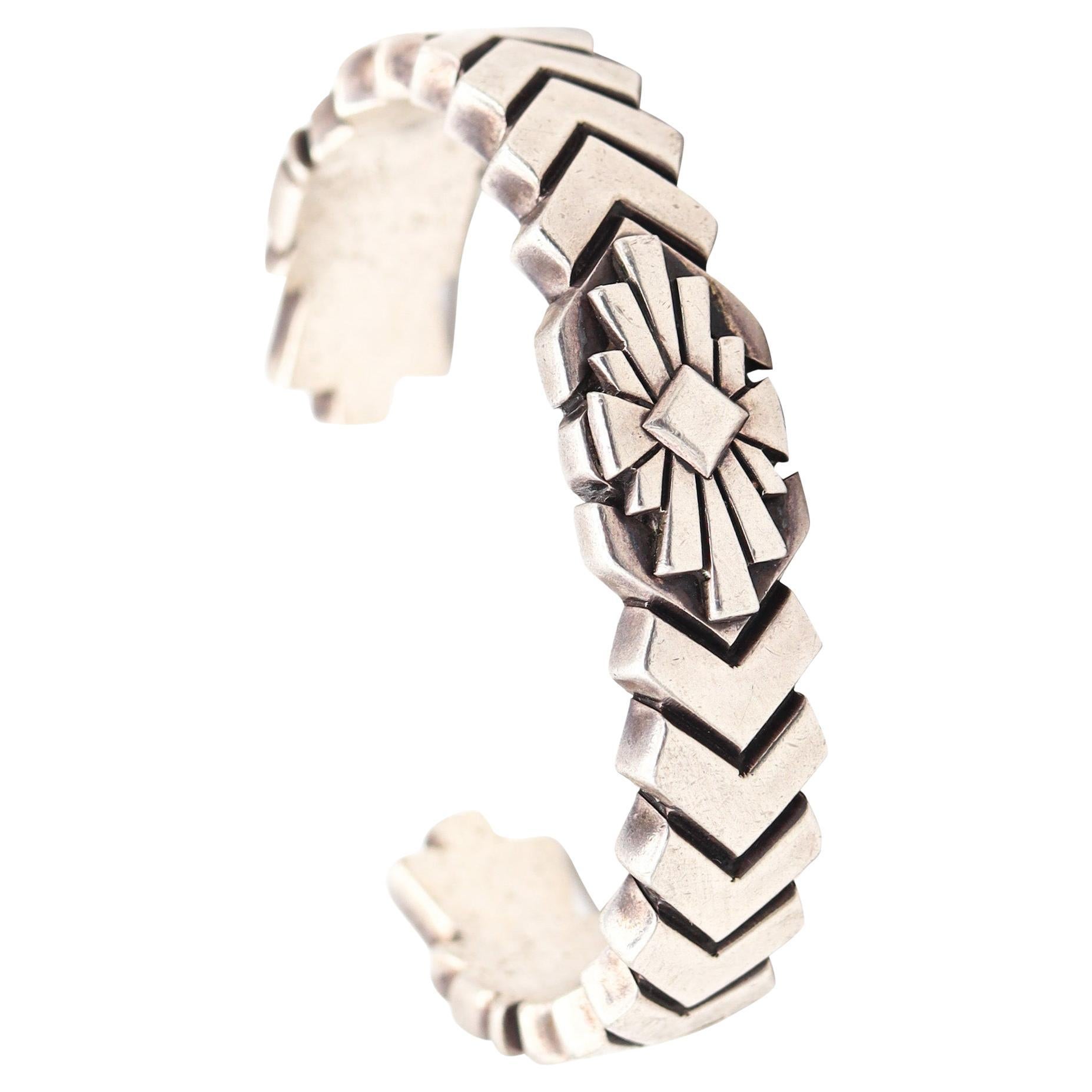 ZUNI 1970 Native American Geometric Bold Cuff In Solid .925 Sterling Silver
