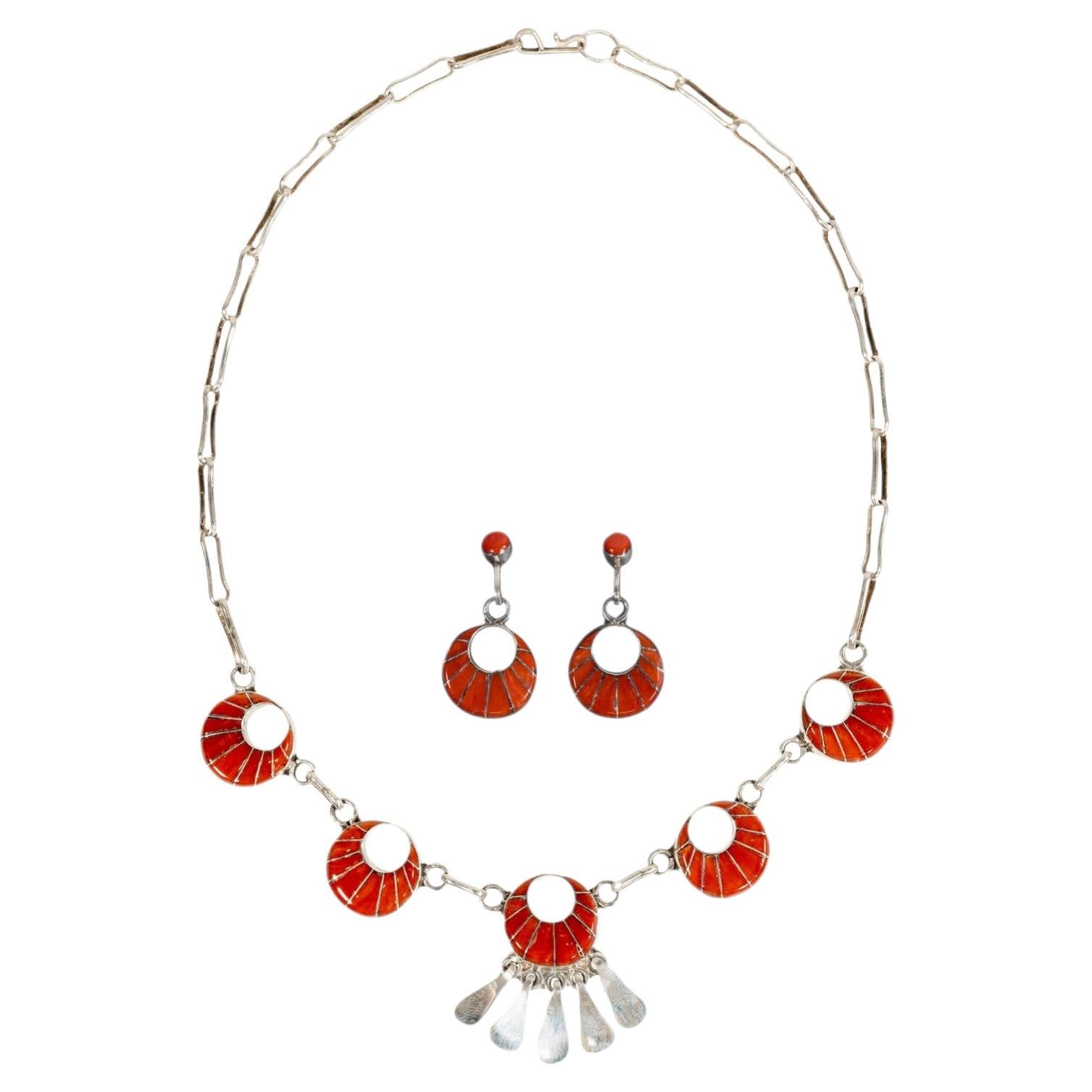 Set di collana e orecchini in corallo Zuni e argento sterling in vendita