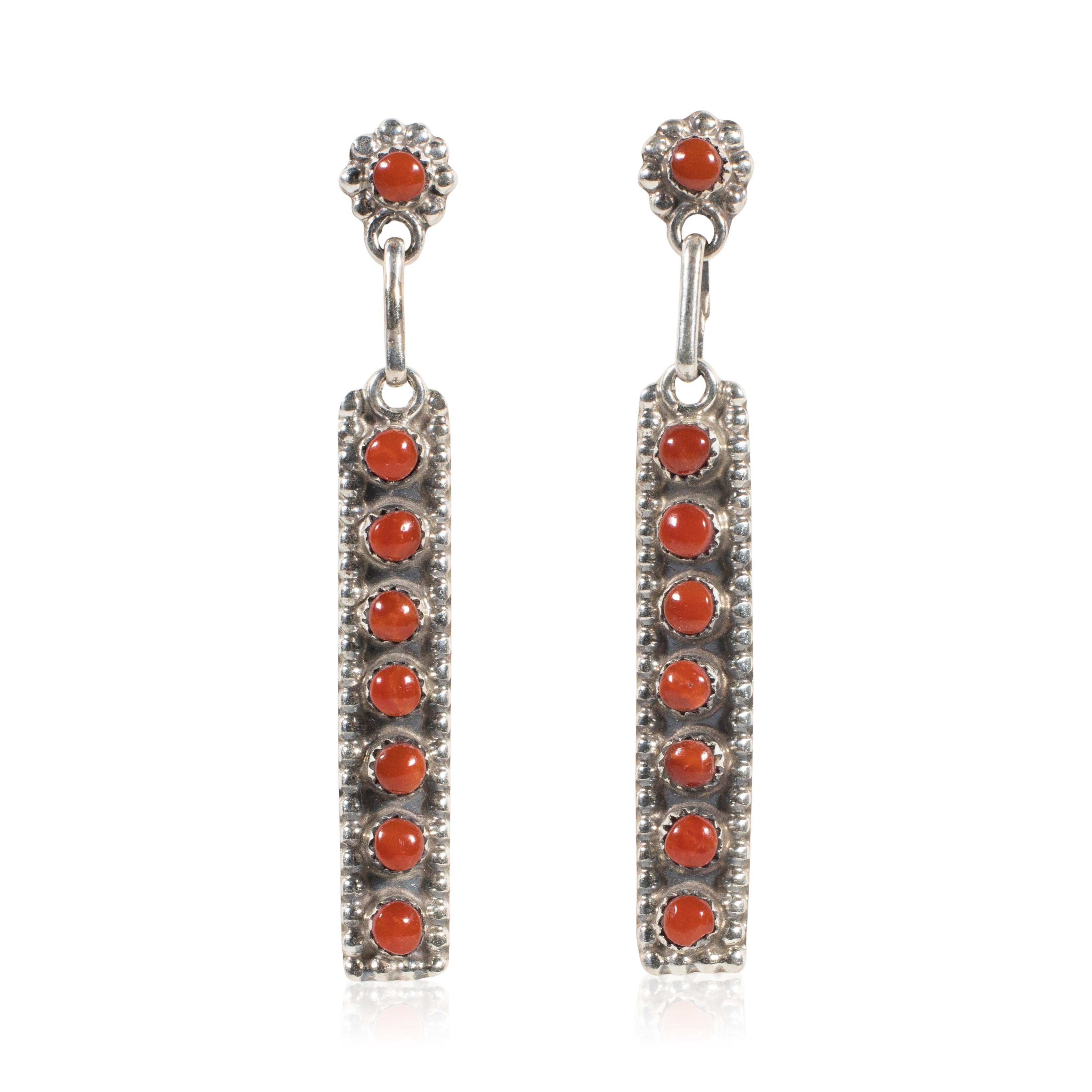 Zuni Coral Earrings In Excellent Condition In Coeur d Alene, ID