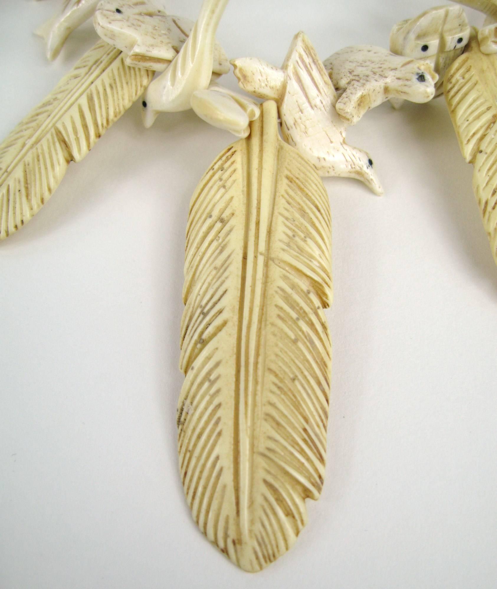  Zuni Fetisch 44 Halskette mit mehreren Tieren, Knochenblatt handgeschnitzt  im Zustand „Gut“ im Angebot in Wallkill, NY