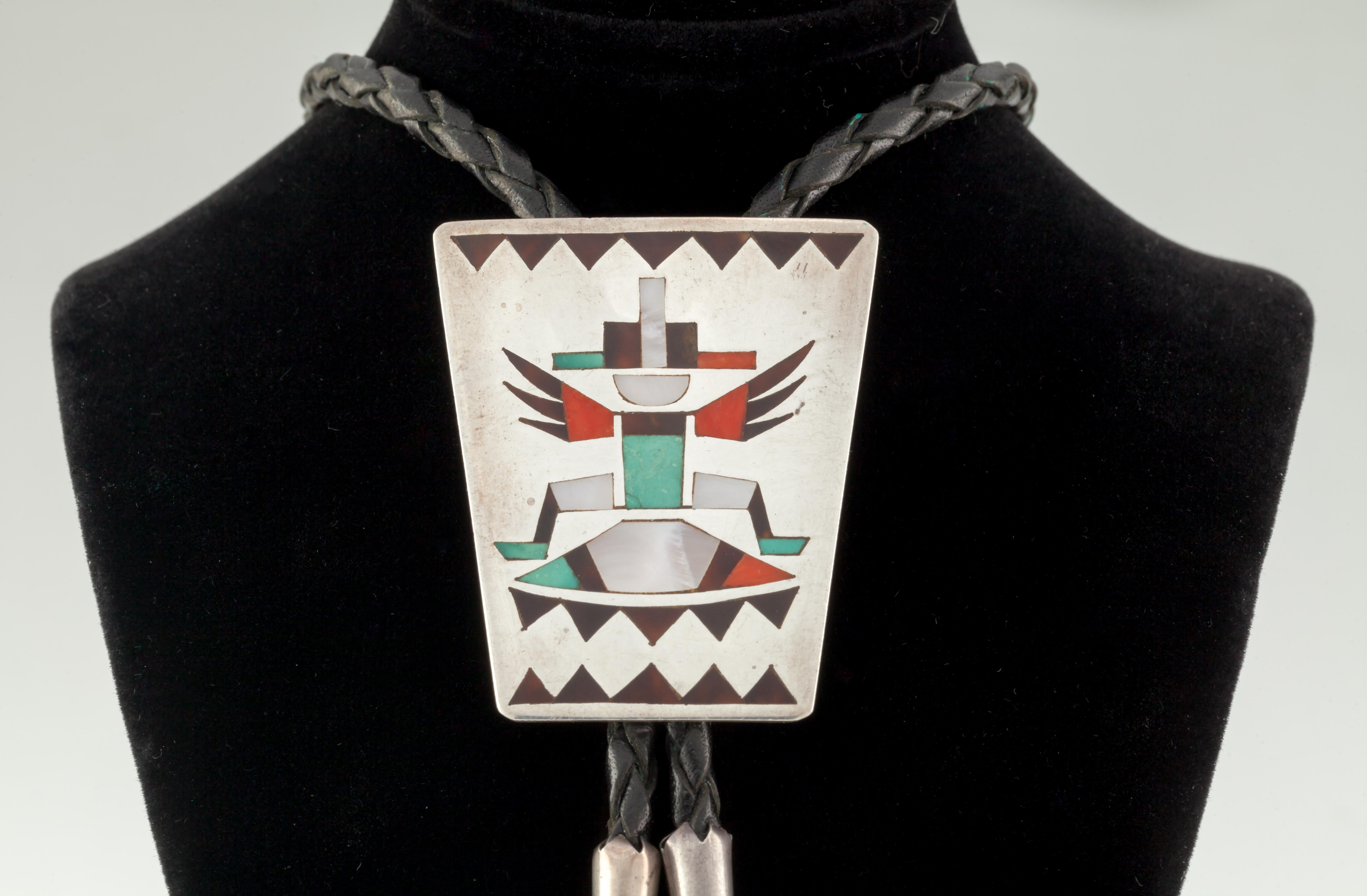 Zuni Handgefertigte Bolo-Krawatte mit Adler aus schwarzem Leder aus Sterlingsilber von LN im Zustand „Gut“ im Angebot in Sherman Oaks, CA