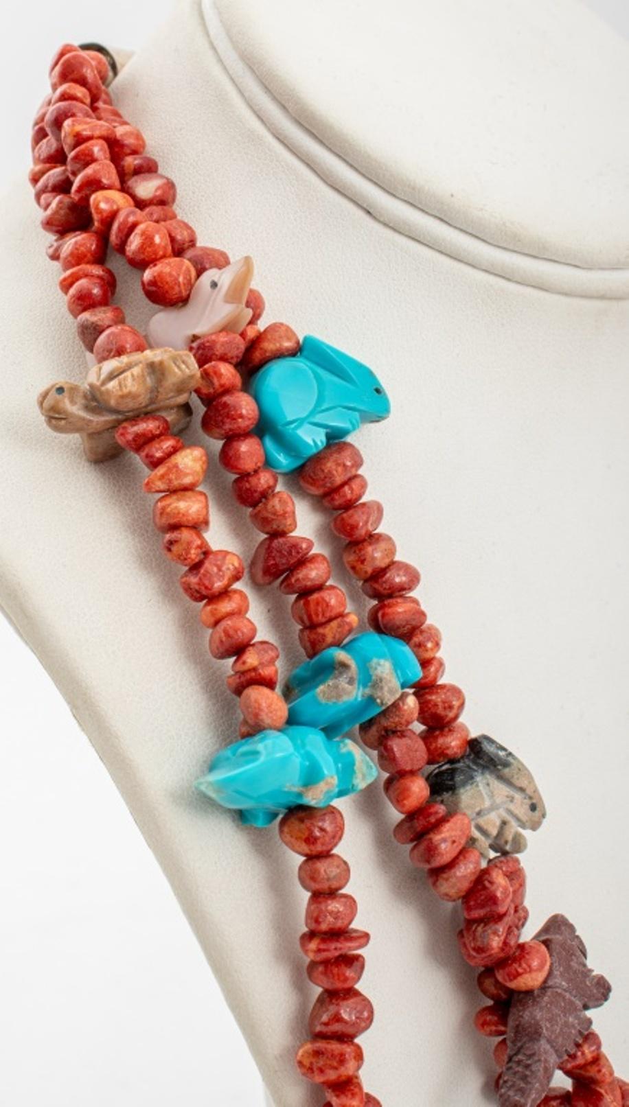 Zuni Native American Coral Carved Fetish Necklace In Good Condition In New York, NY