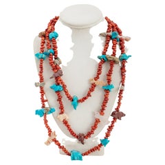 Retro Zuni Native American Coral Carved Fetish Necklace