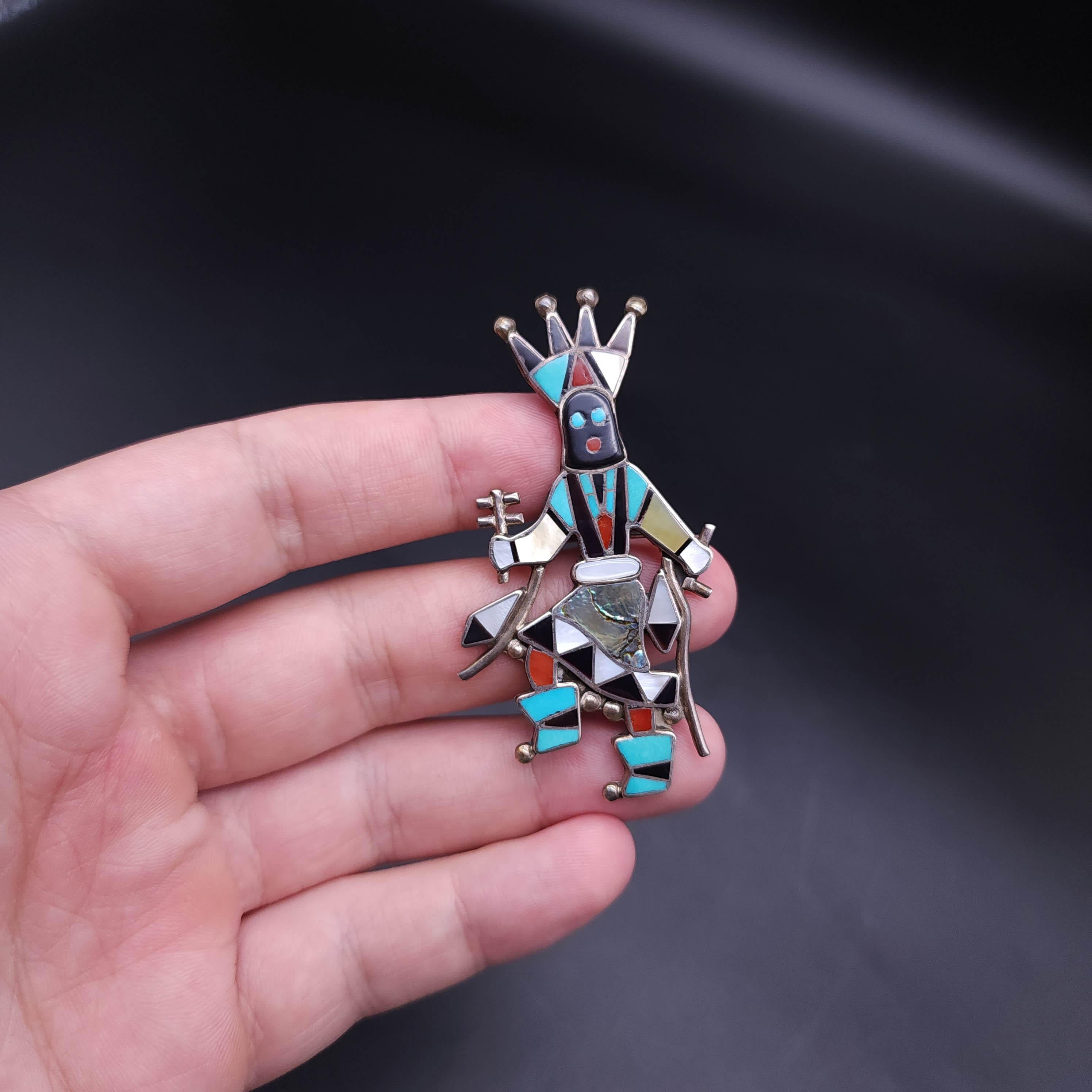 Colgante de alfiler de bailarina gan de los nativos americanos de Zuni, incrustación de mosaico de plata Sin cortar en venta