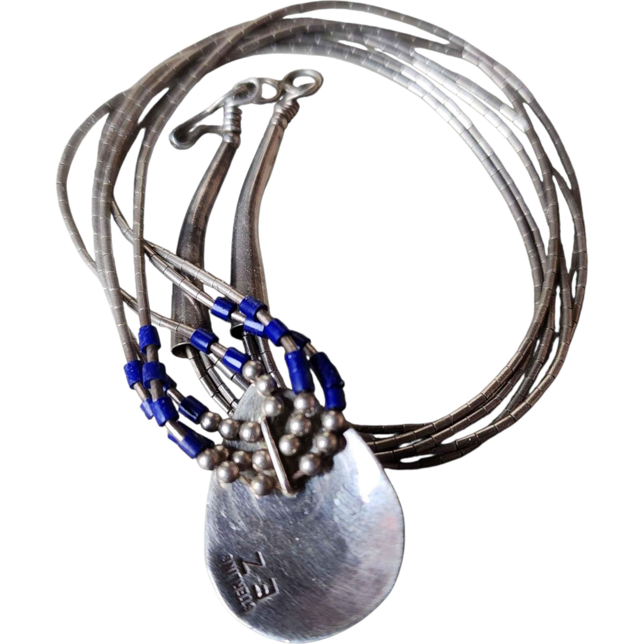 da uomo o donna Collana a più fili in argento sterling di Zuni con ciondolo a goccia in lapislazzuli in vendita