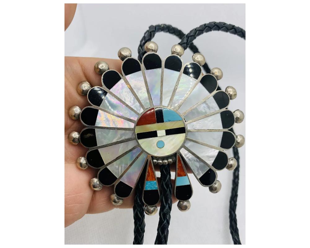 Zuni Sun Face Bolo Tie Native American MYRA TUCSON In Good Condition For Sale In New York, NY