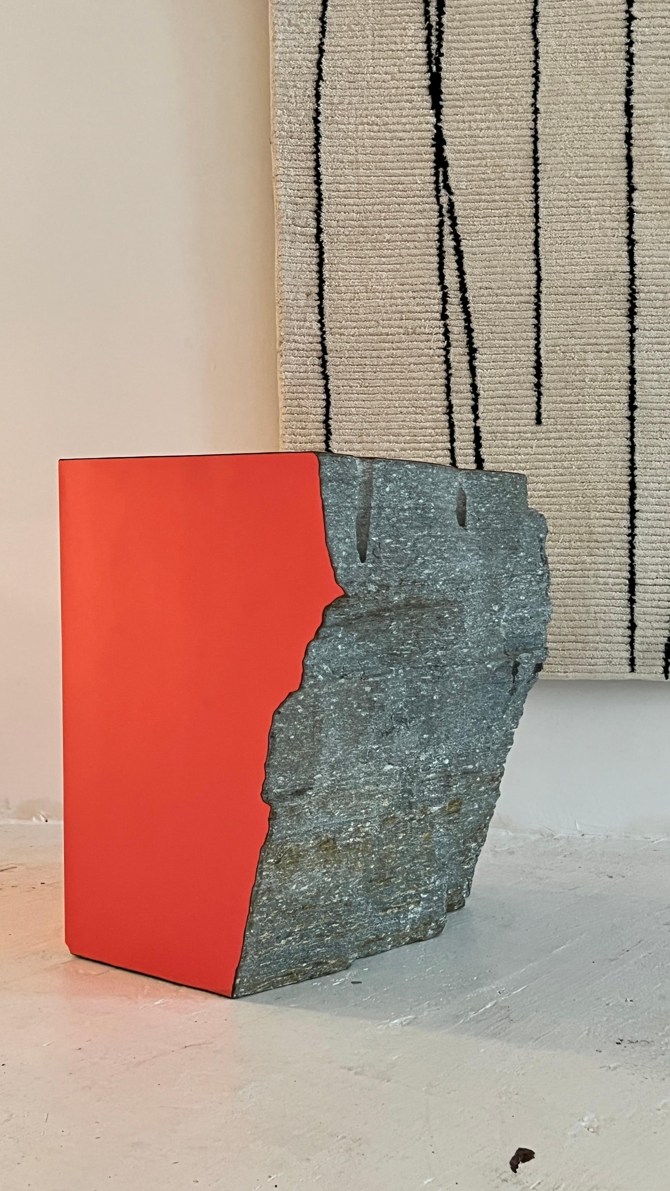Népalais Zuperfici table d'appoint rose par Duccio Maria Gambi en vente