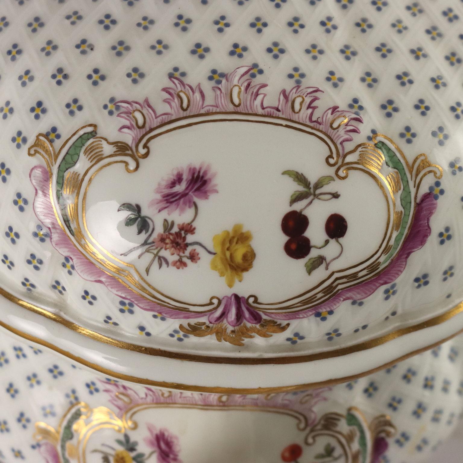 Meissen Porcelain Soup Bowl with Plate Germany Second Half of the 19th Century 15