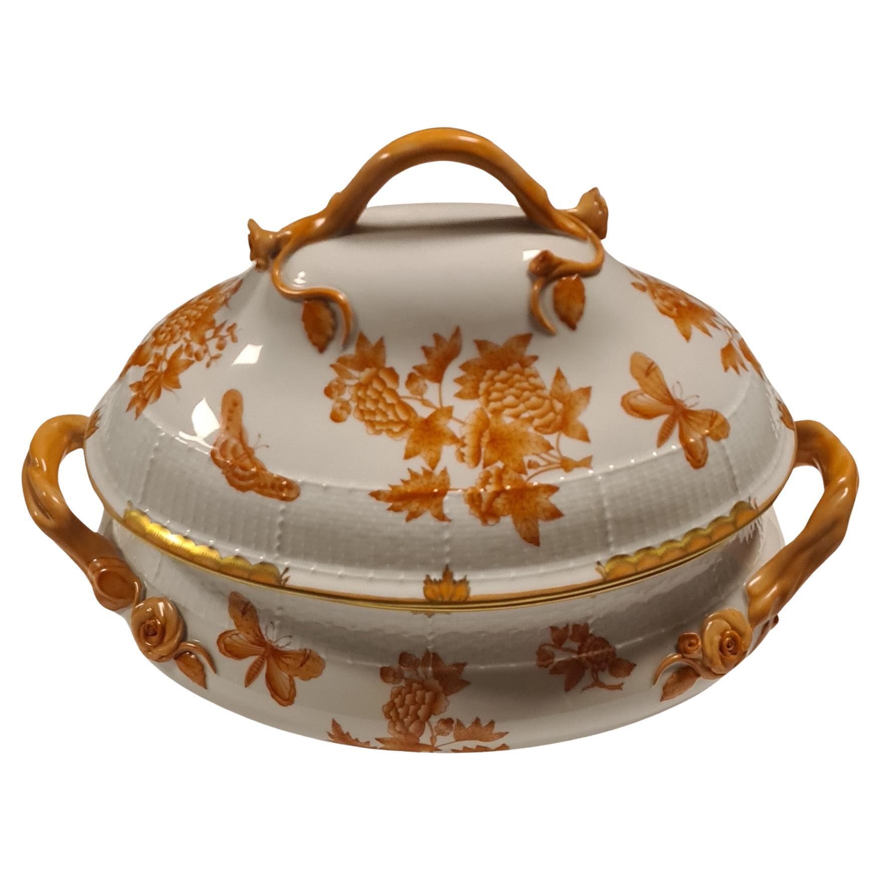 Fortuna decor soup tureen Queen Victoria by Herend For Sale at 1stDibs