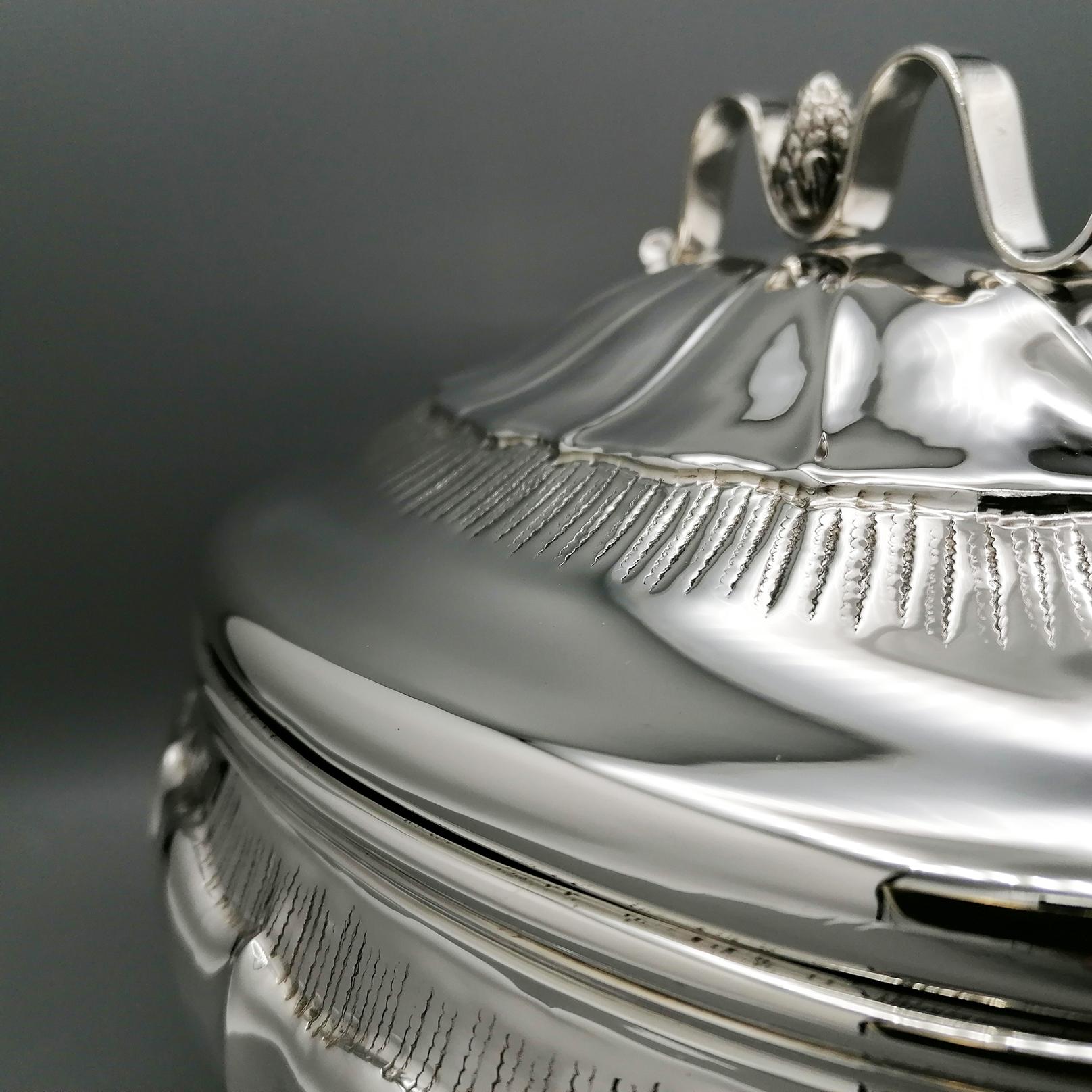 Italian solid silver 800's tureen in baroque style For Sale 1