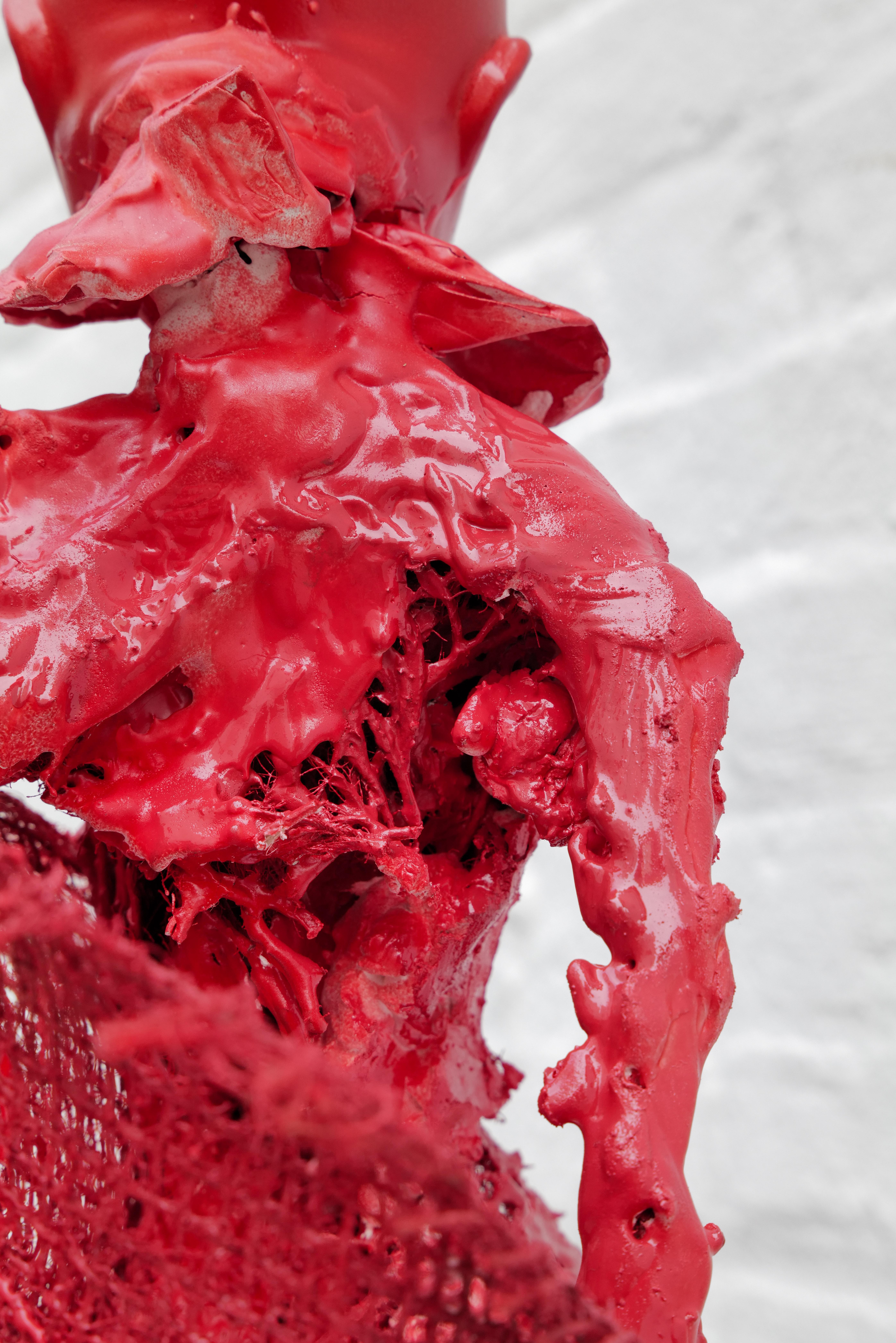 Demna Baby - Figurative Sculpture Verde di Zura