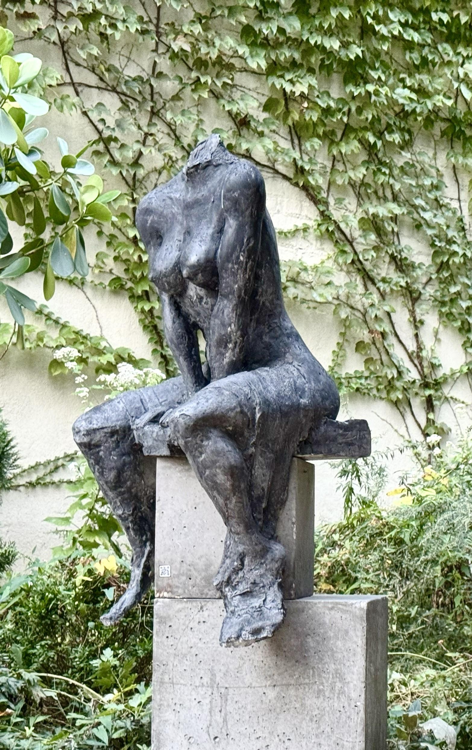 Lebensgroße weibliche Figur Skulptur