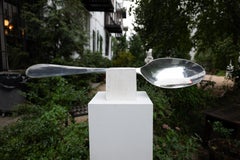 « Magic Spoon » de Zura – Sculpture conceptuelle contemporaine en aluminium, 2026