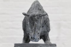 Escultura figura de rinoceronte blanco del norte - Contemporary Wildlife Art by Zura