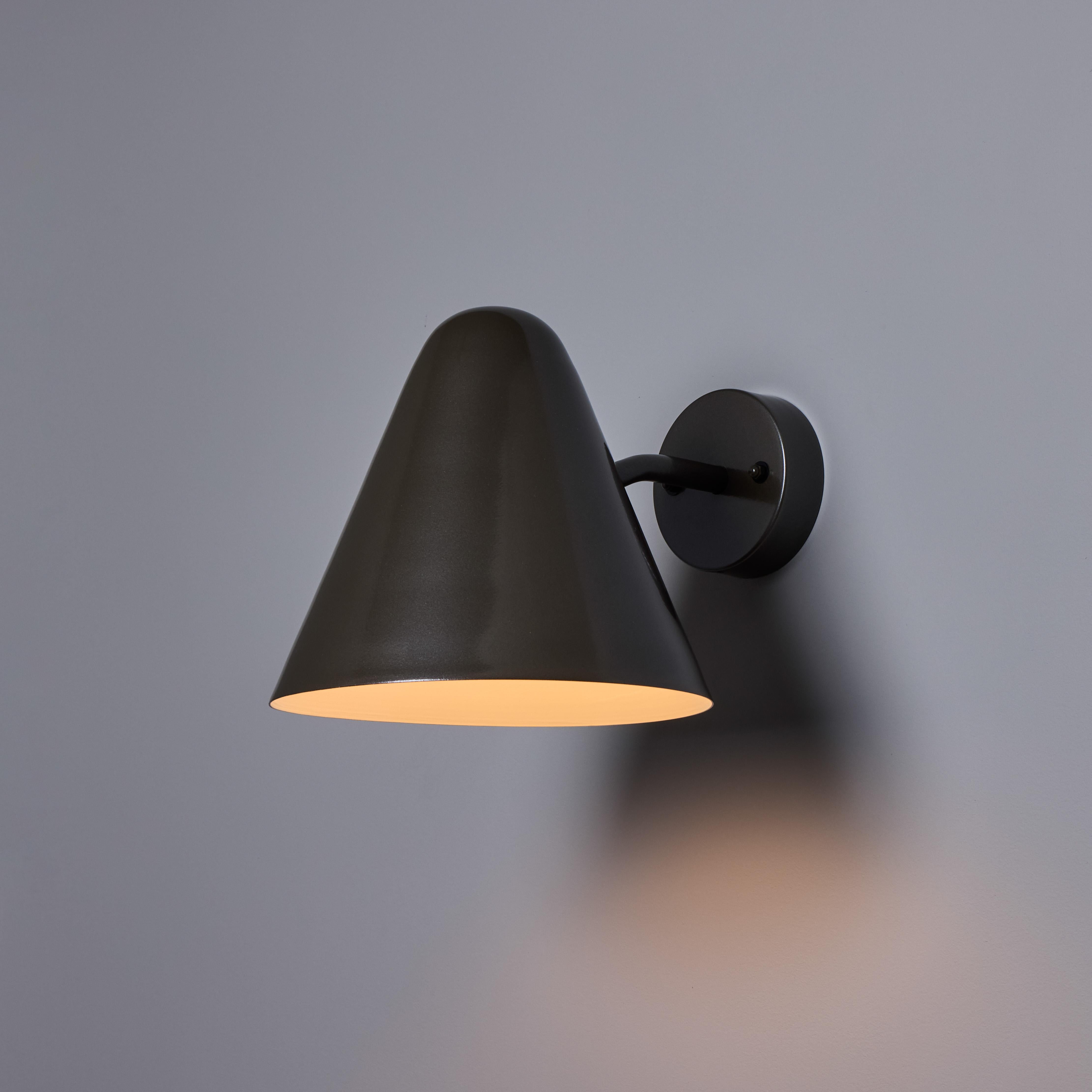 Applique murale en laiton peint bronze 'ZuZu' dans le style de Jacques Biny en vente 5