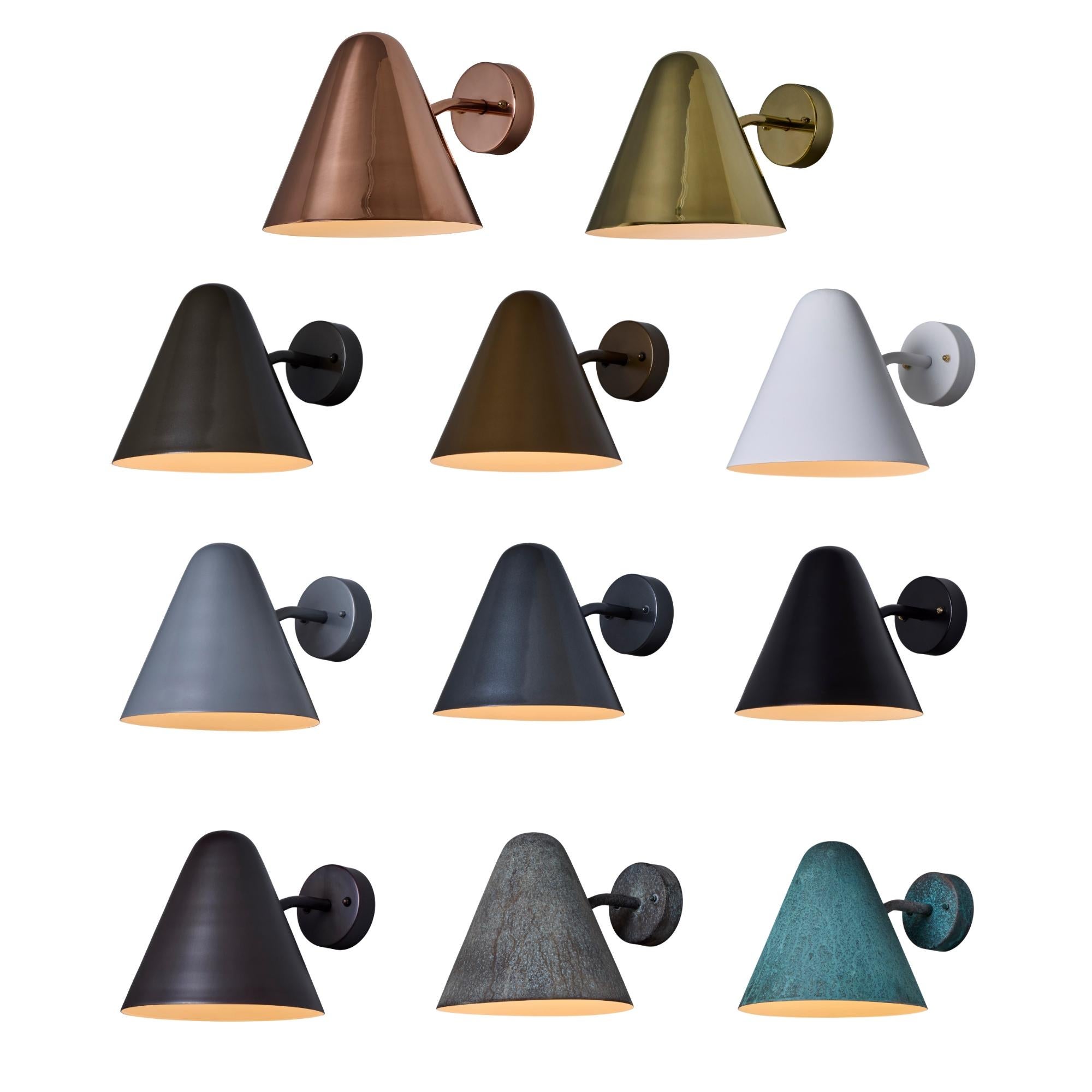 'ZuZu' Darkly Patinated Brass Wall Sconce in the Style of Jacques Biny For Sale 14