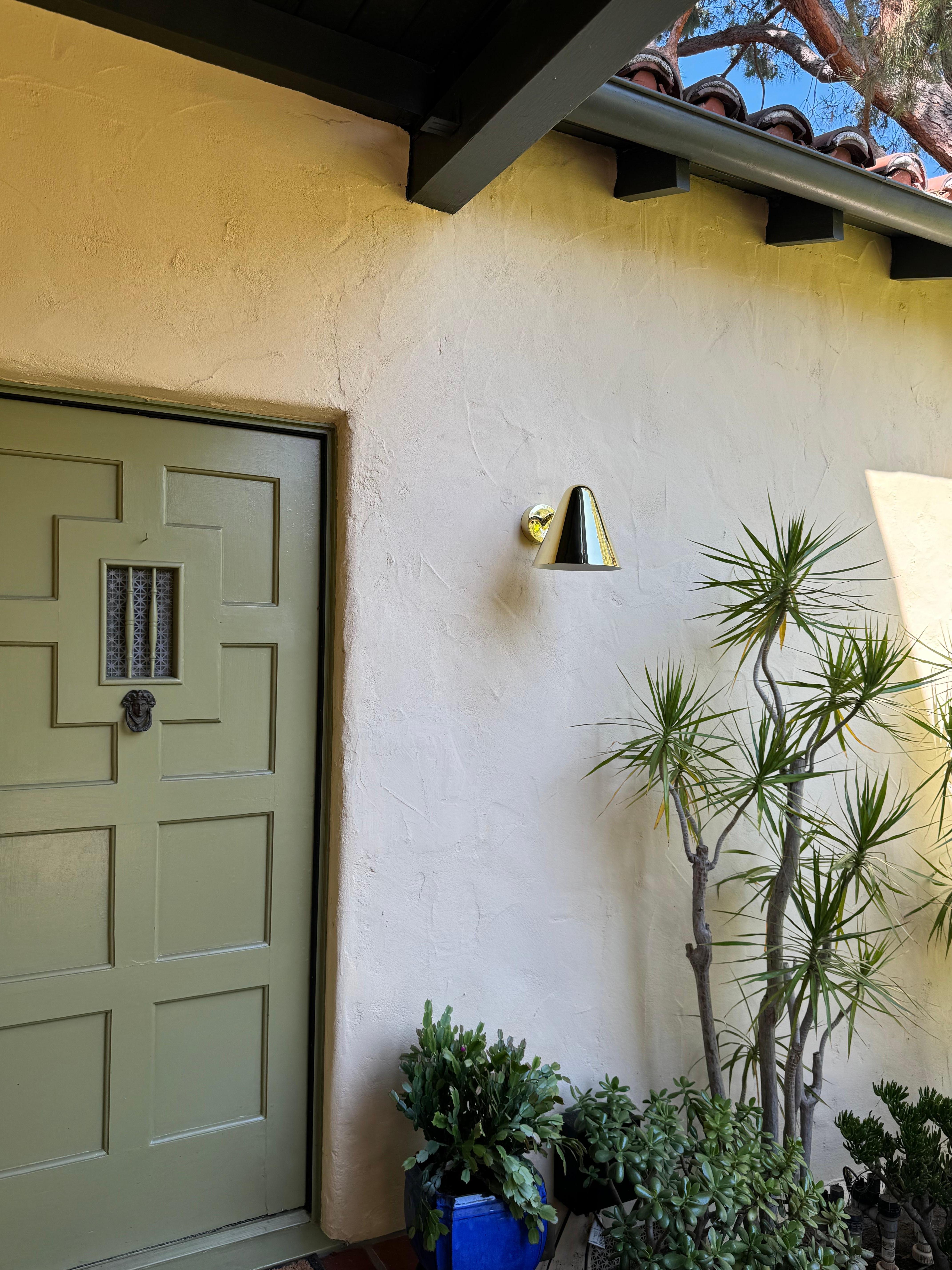 Wandleuchter 'ZuZu' aus poliertem Messing im Stil von Jacques Biny im Angebot 2