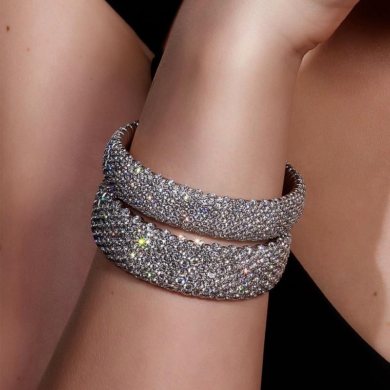 Moderne ZYDO Bracelet extensible en or blanc 18K avec diamant moyen en forme de dôme 57222 en vente