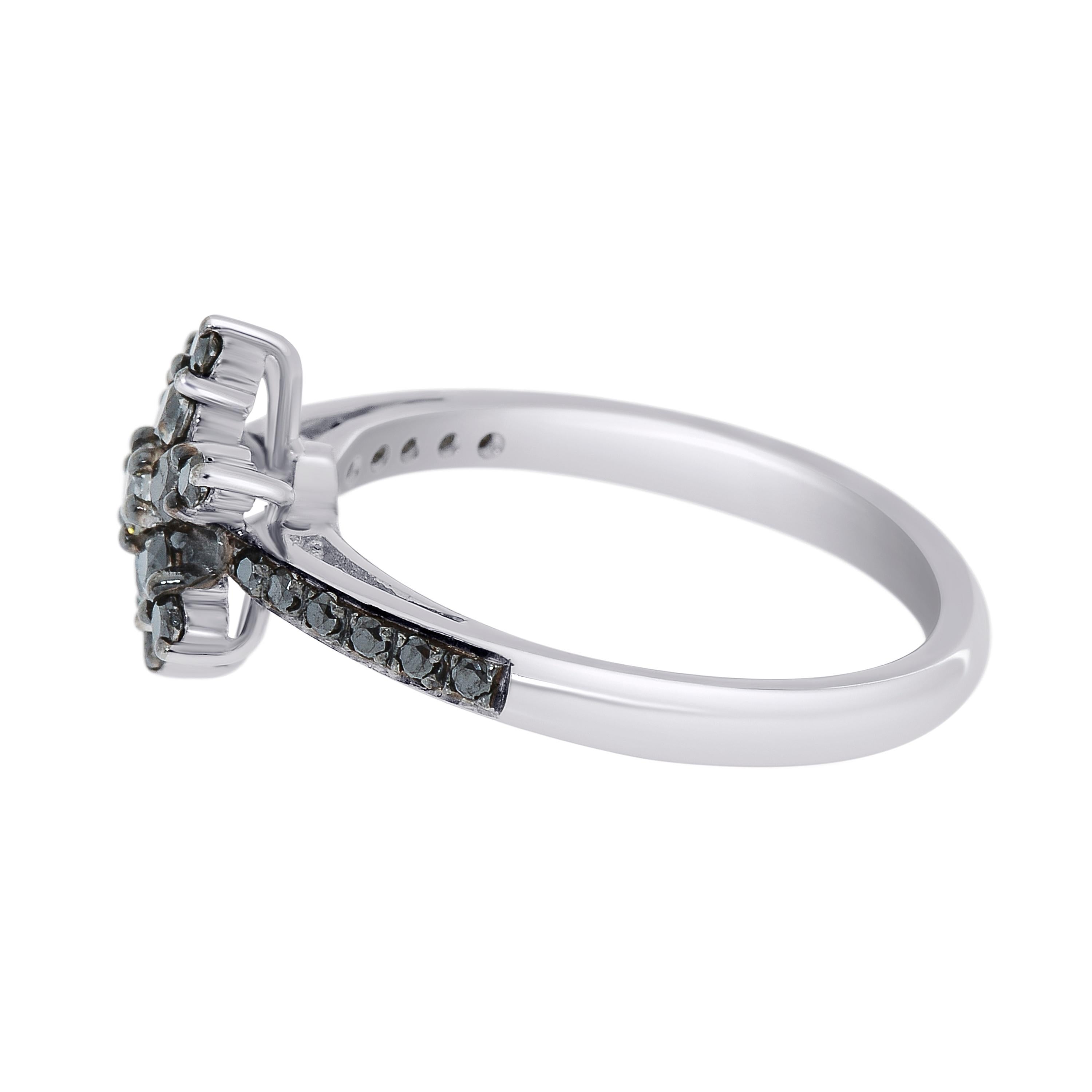 Contemporary Zydo 18K White Gold, Black & White Diamond Band Ring sz. 7.5 For Sale