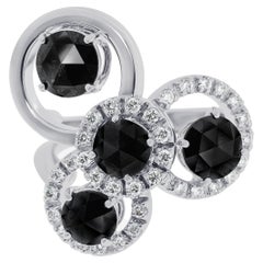 Statement-Ring aus 18 Karat Weißgold mit schwarzen und weißen Diamanten, Größe 7
