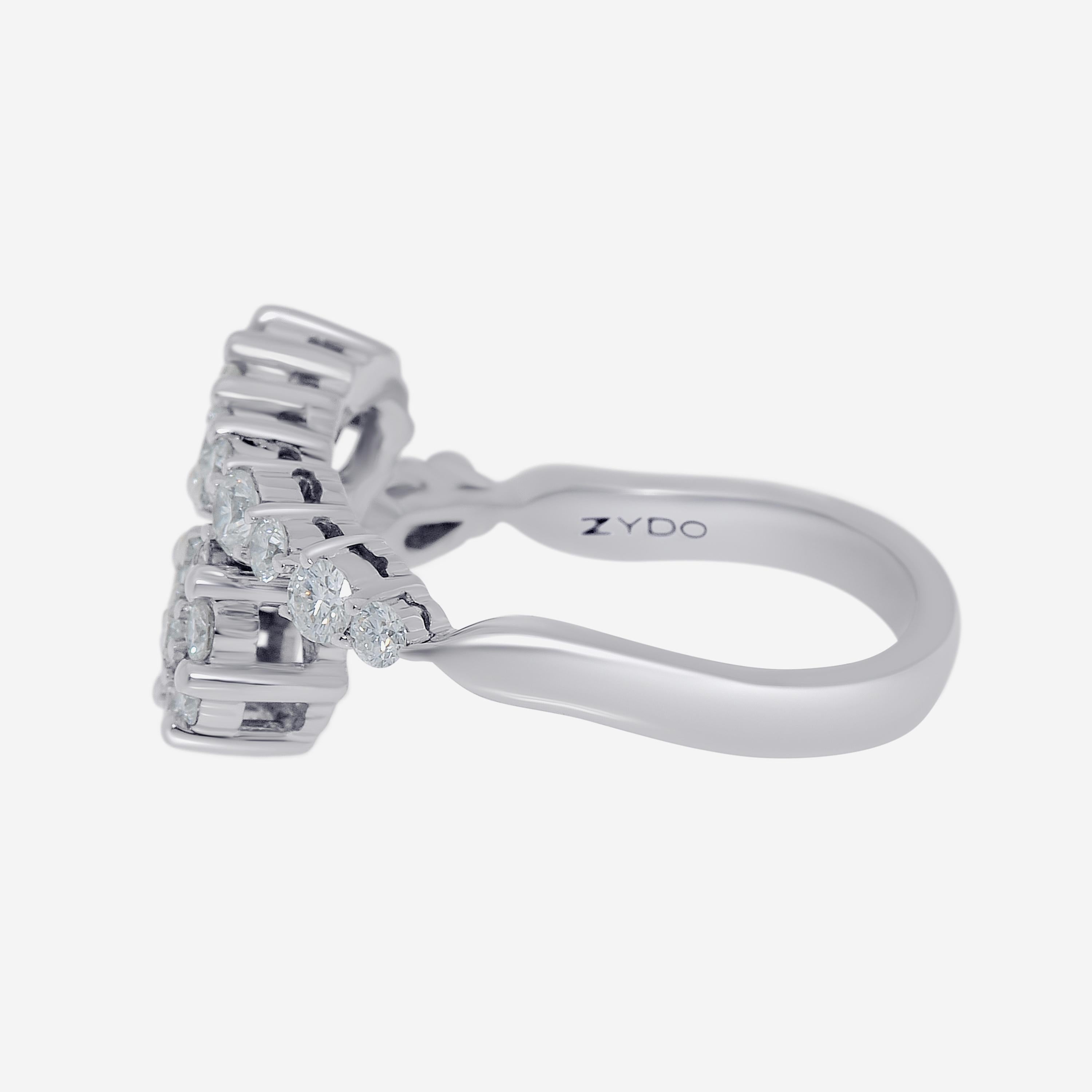 Contemporain Zydo Bague contrastante en or blanc 18 carats et diamants blancs, taille 7,5 en vente