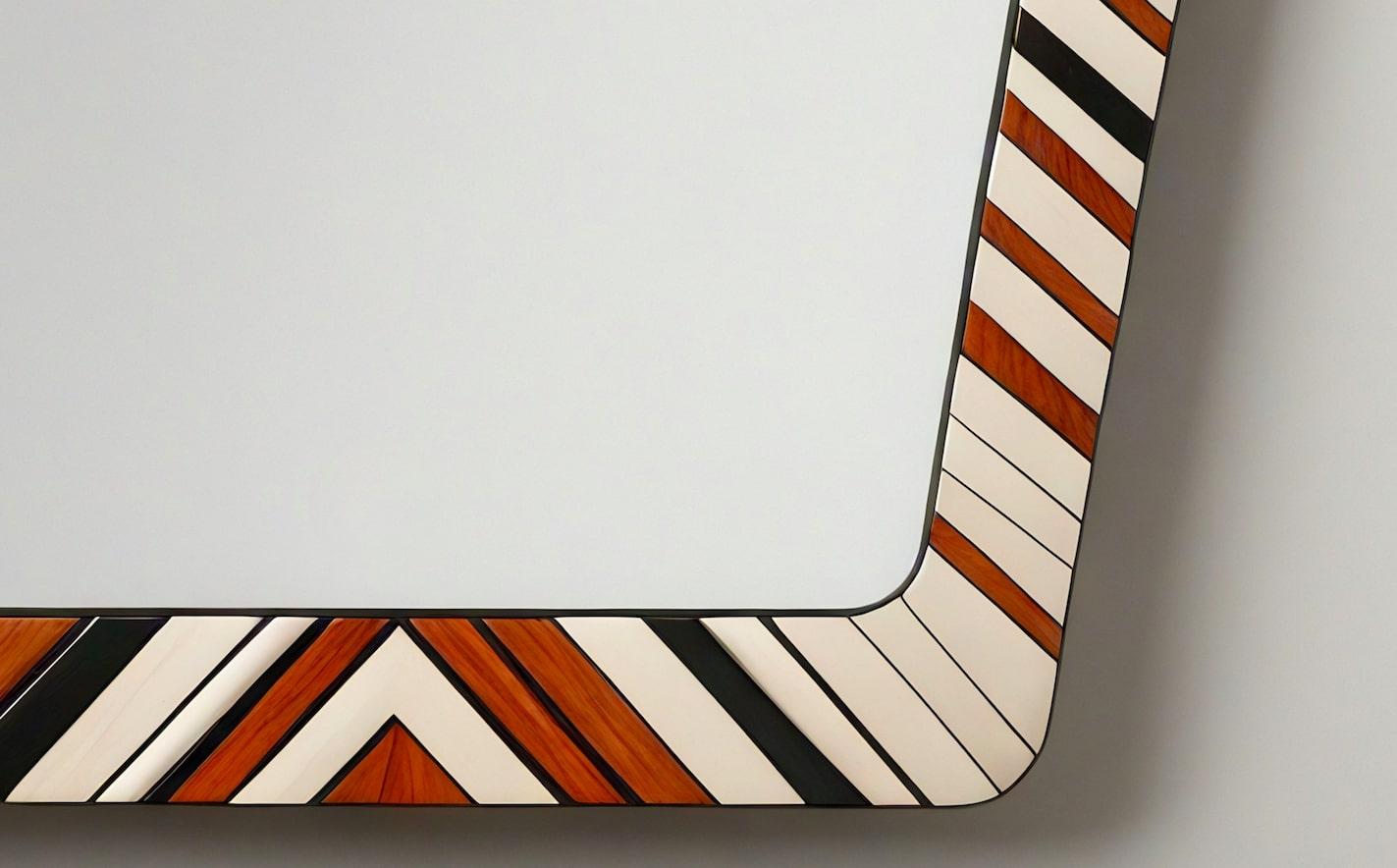 Indien Miroir mural ZZ inspiré par le chevron, fabriqué à la main par Artisanal en vente
